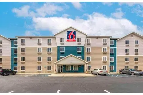 Studio 6 Extended Stay Birmingham Pelham AL Studio 6 Extended Stay Birmingham Pelham AL