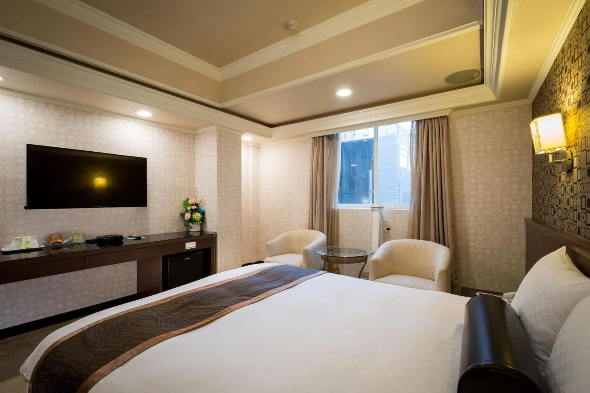 Photo of the whole room, Bed in Good Life Hotel - Shang Hwa