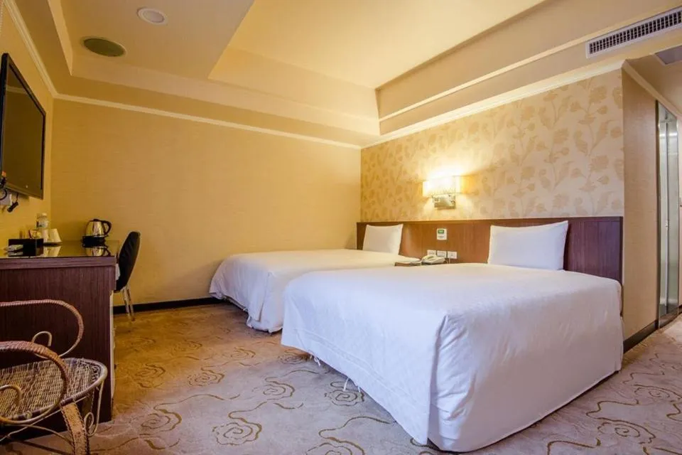 Bed in Good Life Hotel - Shang Hwa