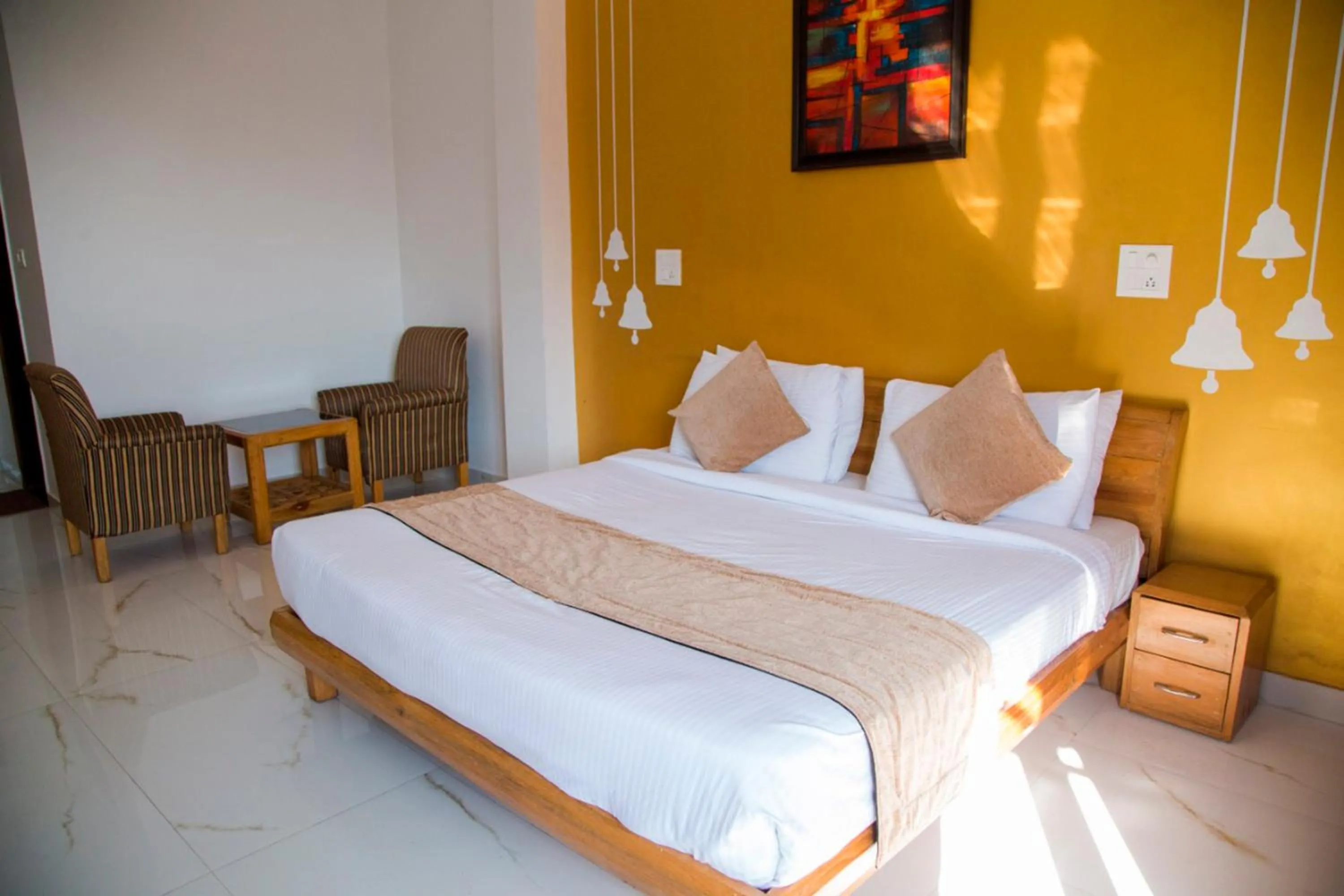 Bedroom, Bed in Blue Pine Resort