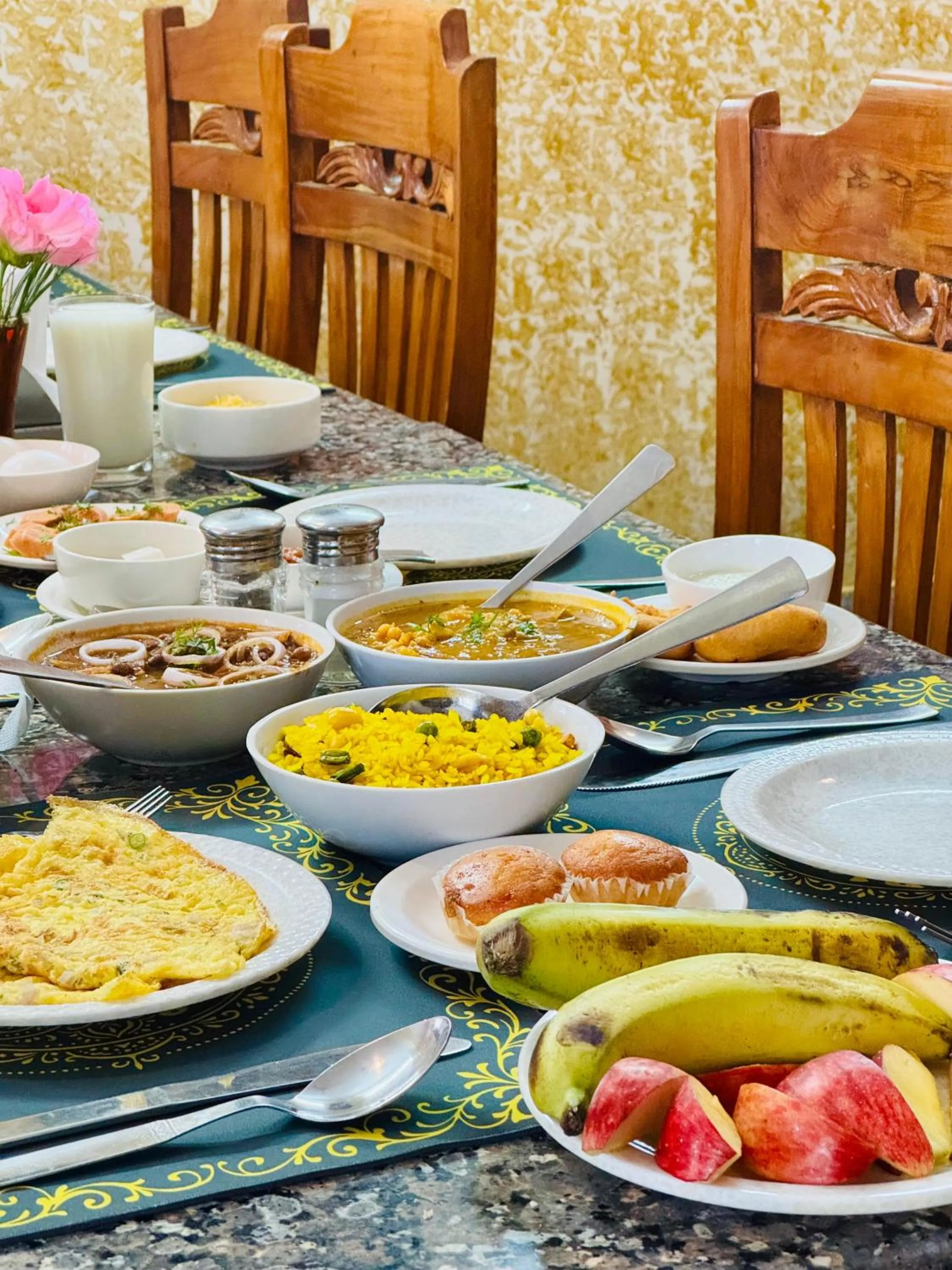 Restaurant/places to eat in Blue Pine Resort