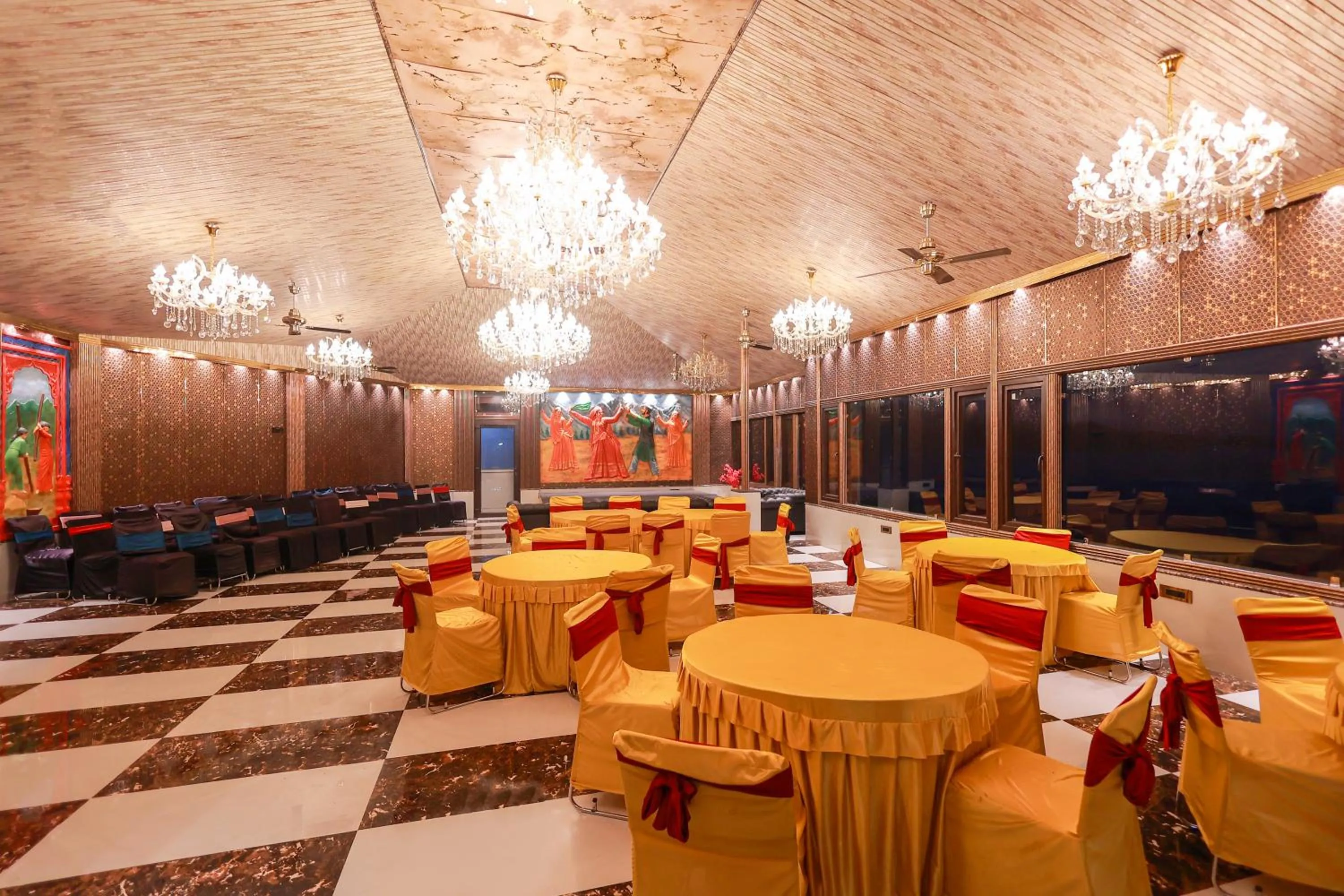 Banquet/Function facilities in Blue Pine Resort