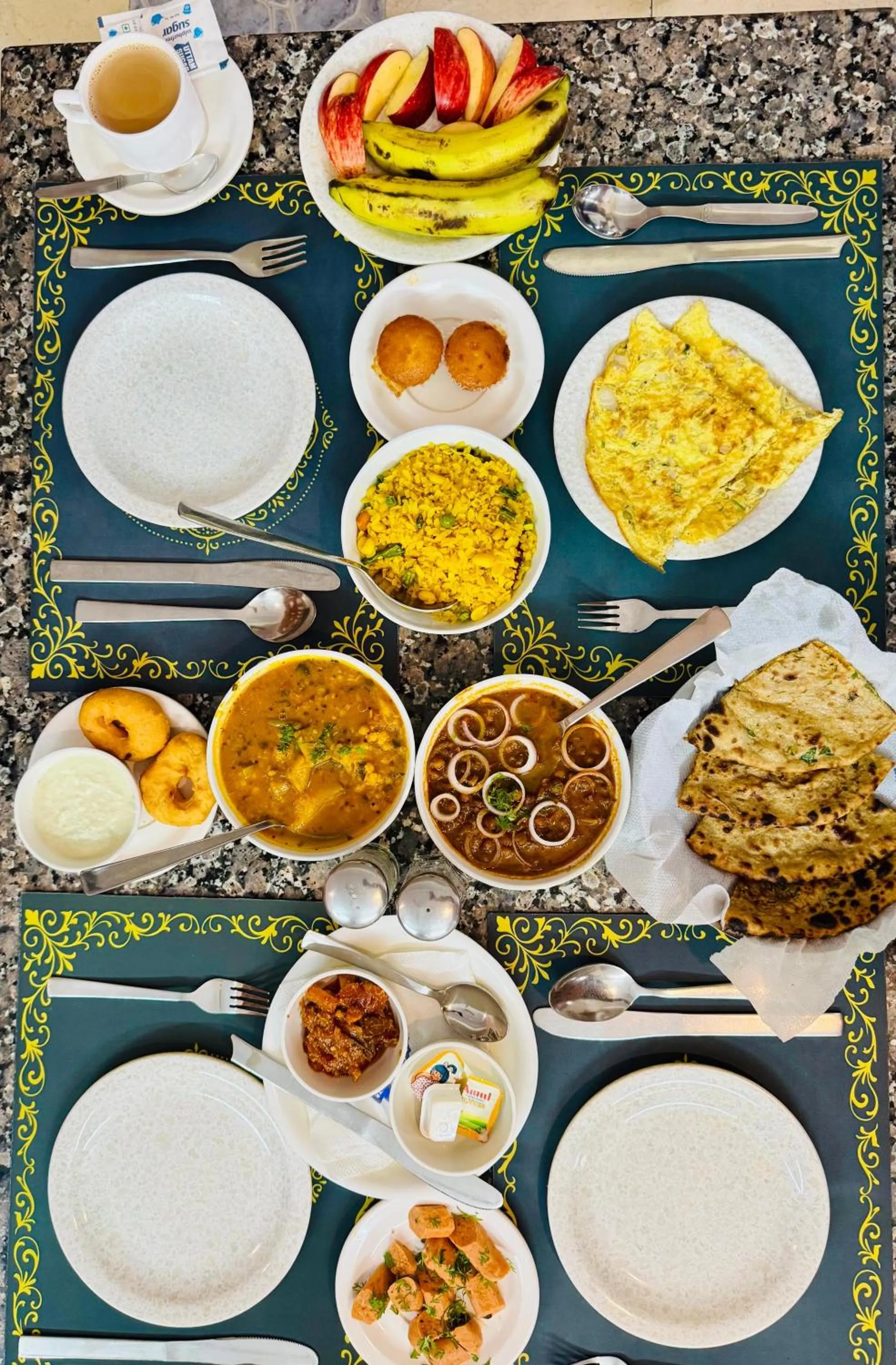 Restaurant/places to eat in Blue Pine Resort