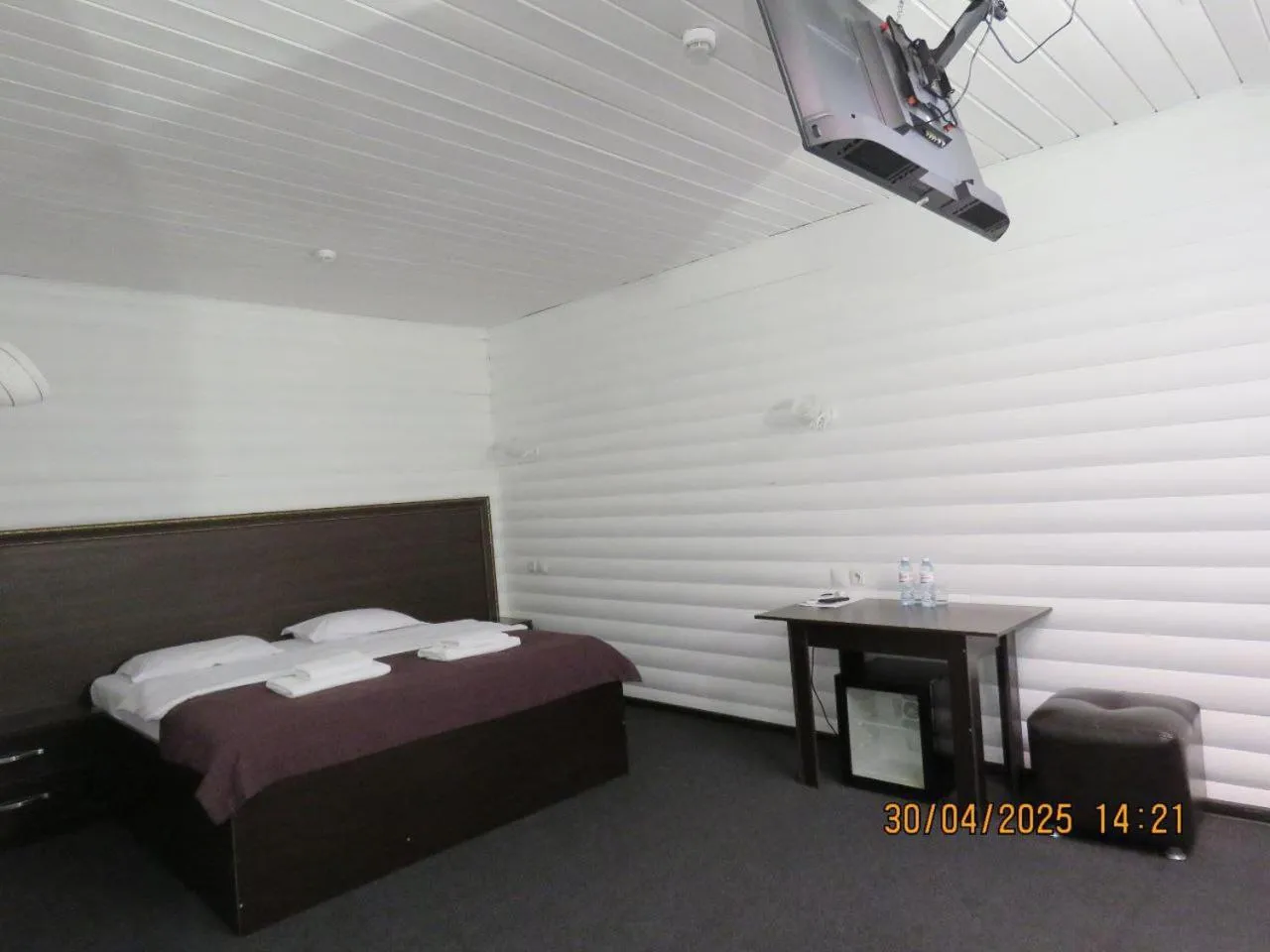 Photo of the whole room, Bed in Pride Hotel