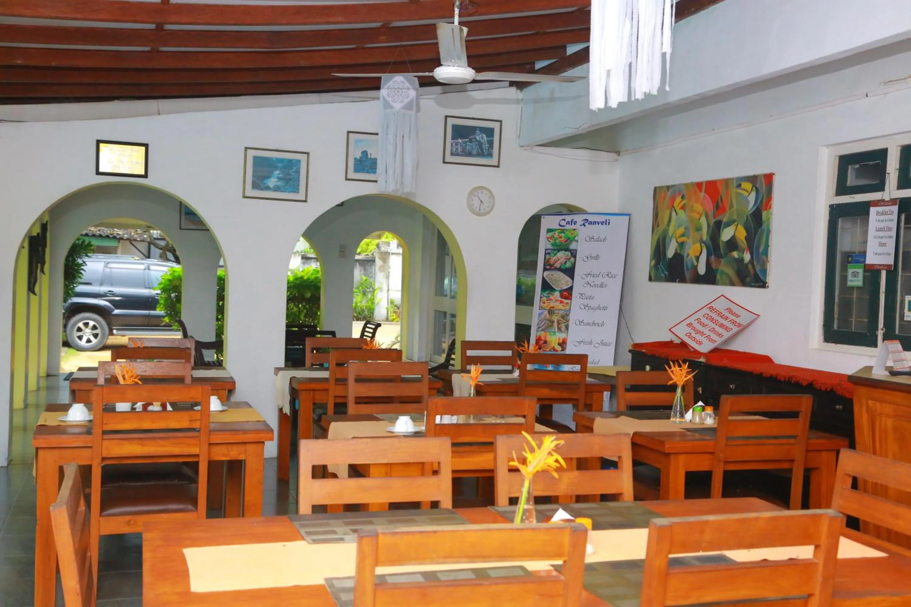 Restaurant/places to eat in Ranveli Beach Resort