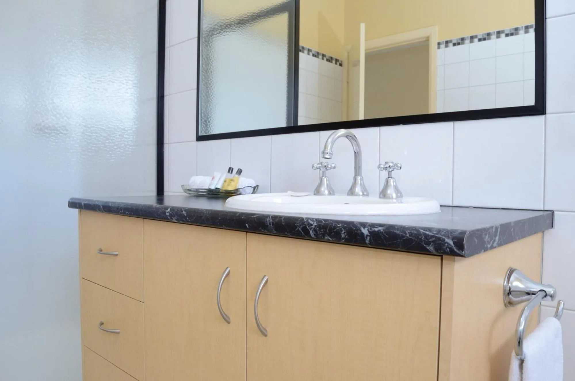 Sportsmans Motor Inn