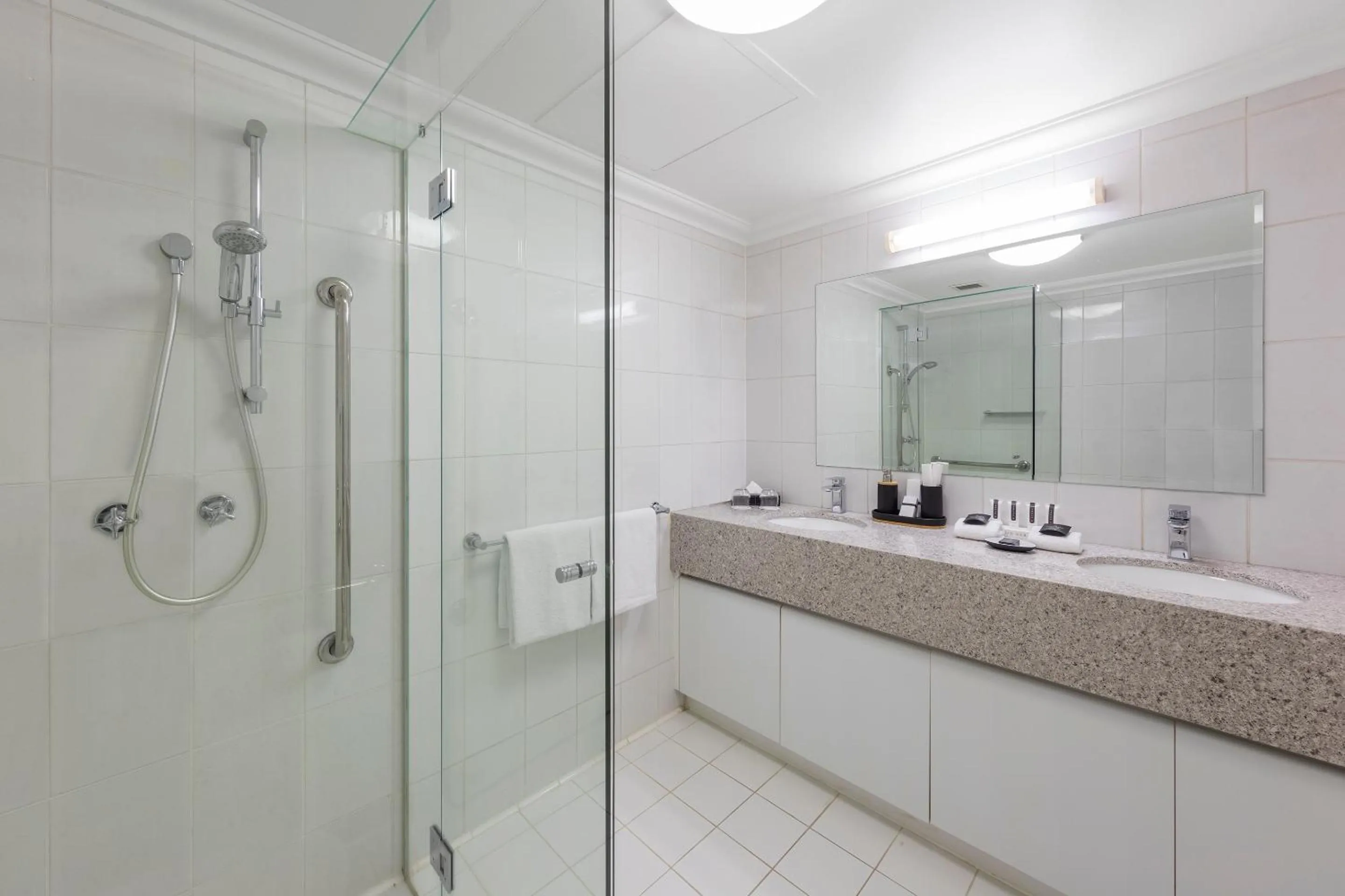 Shower in Kimberley Gardens Hotel, Serviced Apartments and Serviced Townhouses