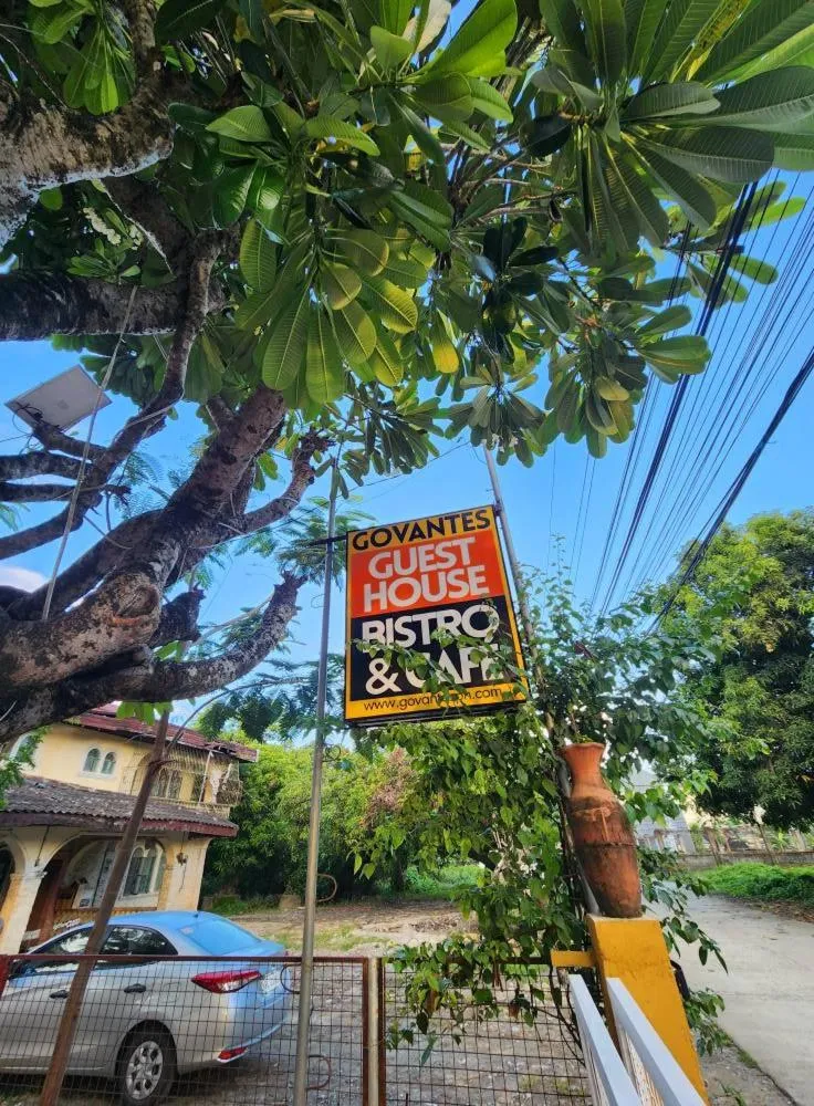 The Orange House - Vigan Villa