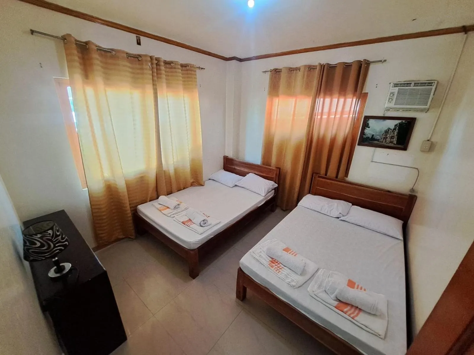 Bed in The Orange House - Vigan Villa