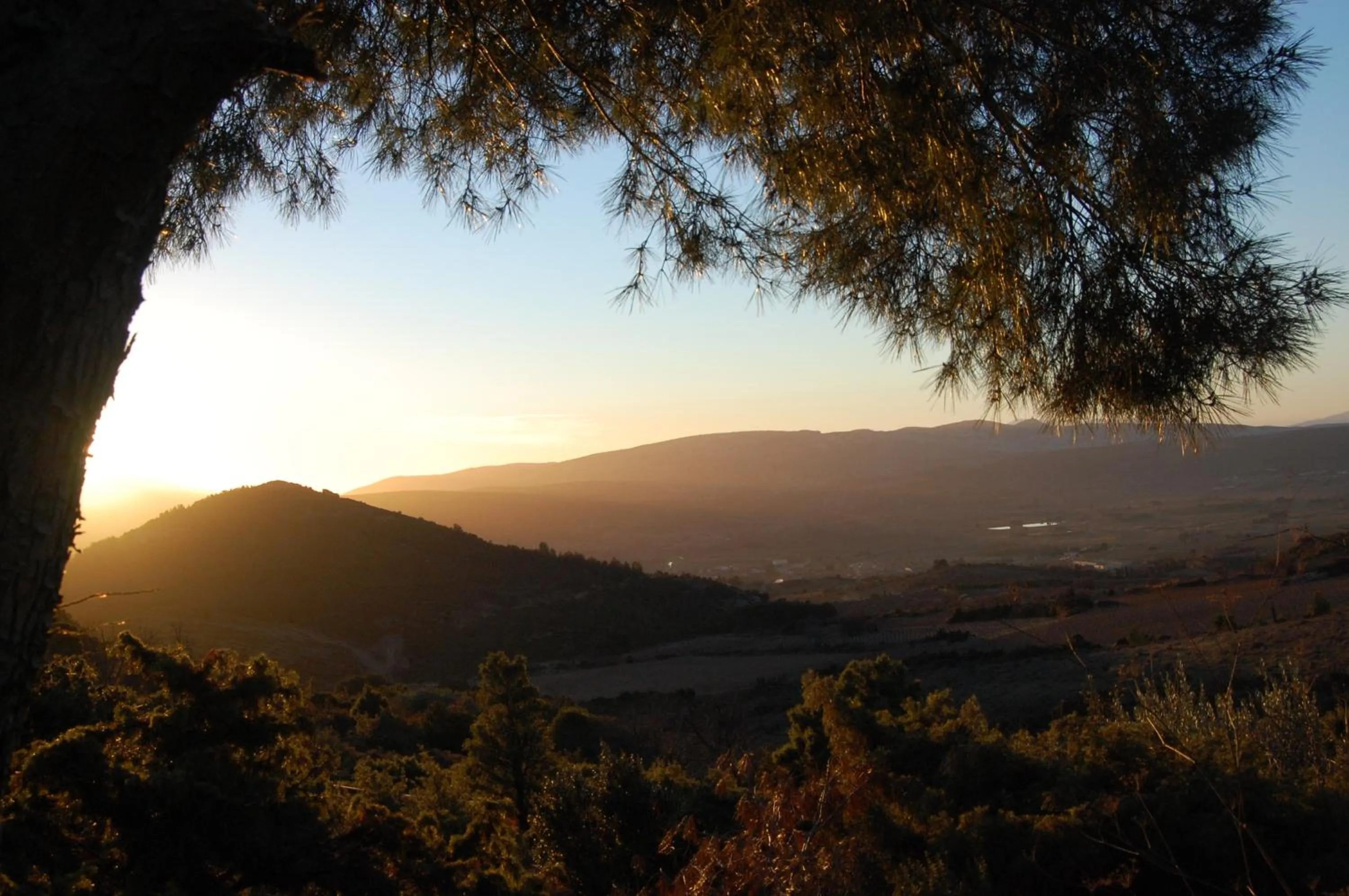 Sunrise in Chambres d'hôtes Gîte Saint Roch
