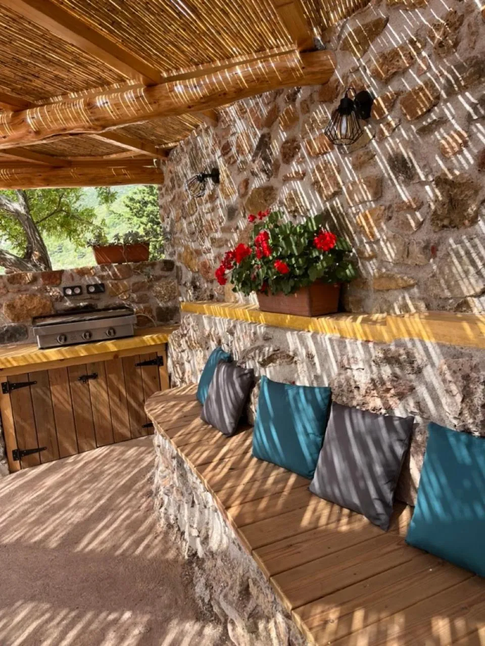 Patio in Chambres d'hôtes Gîte Saint Roch