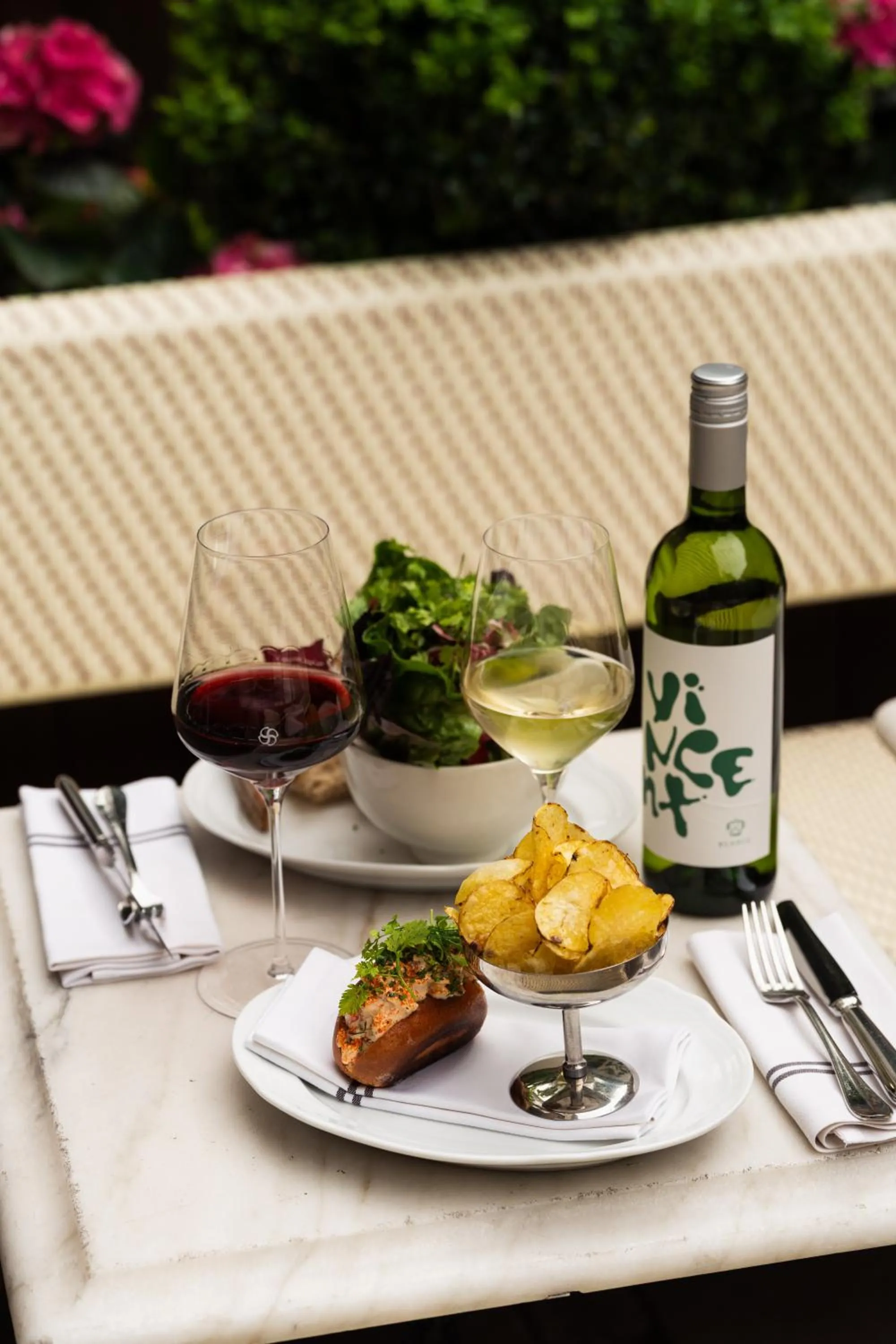 Restaurant/places to eat in Hotel Sanders