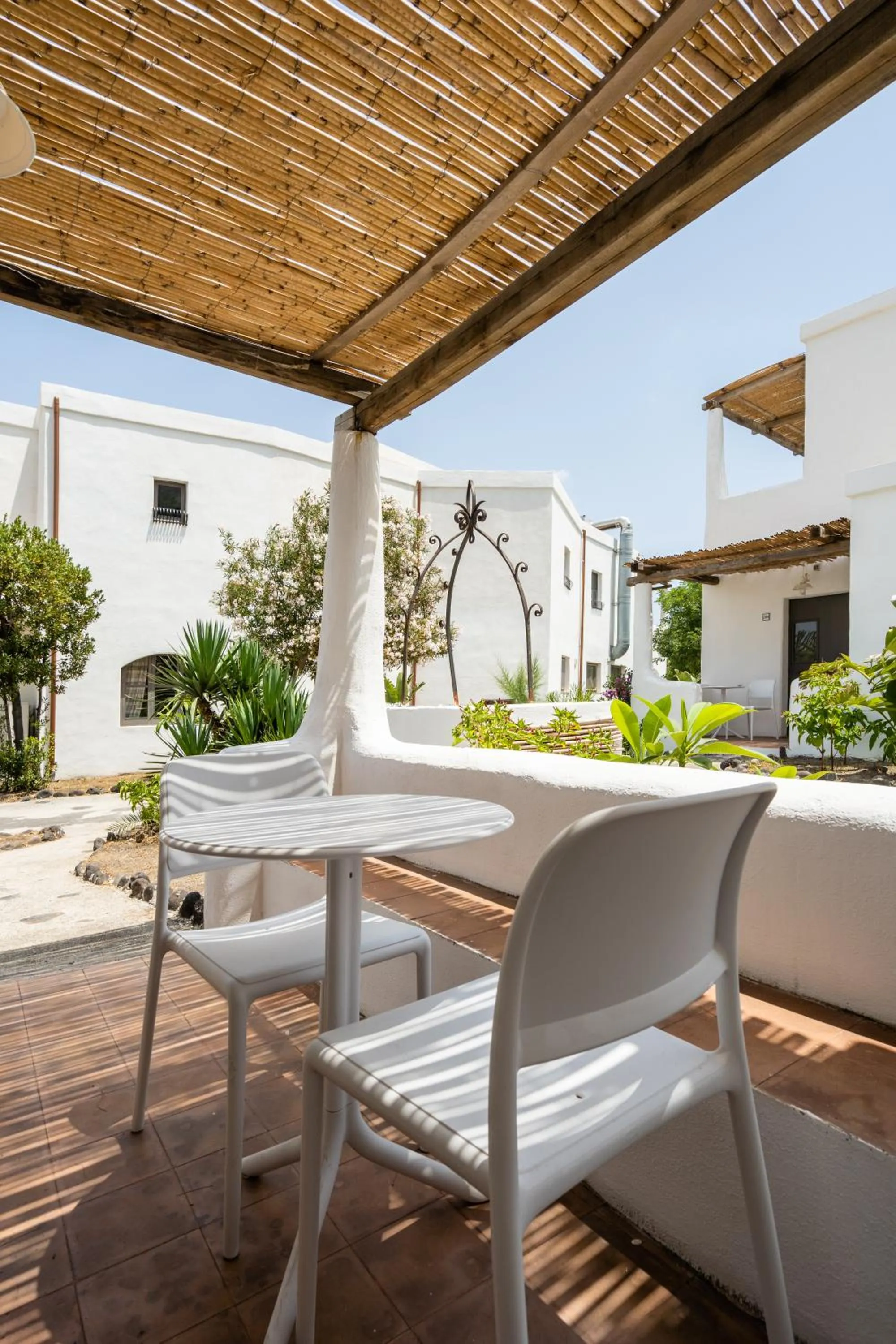 Patio in La Sciara Resort Hotel