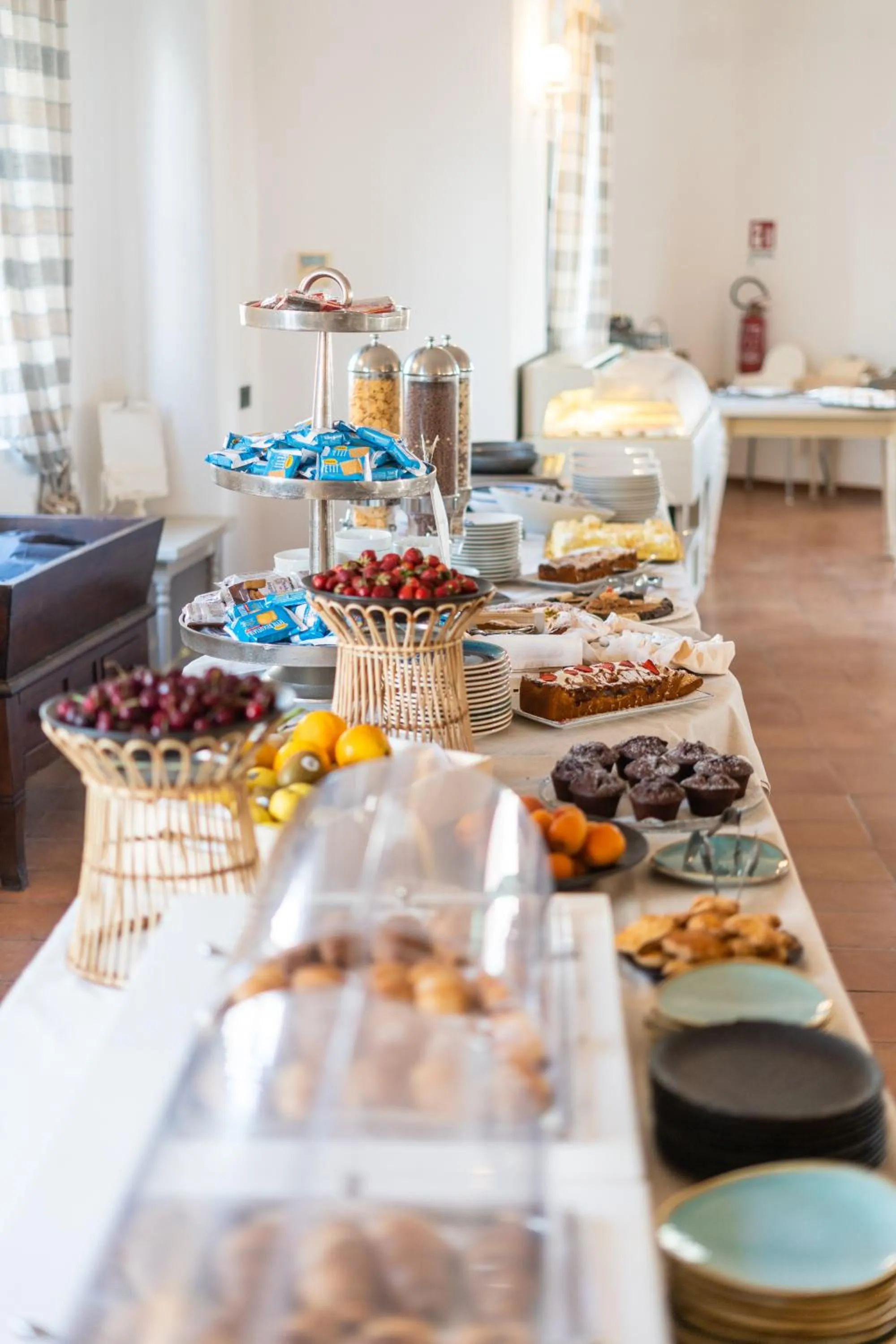 Food and drinks in La Sciara Resort Hotel