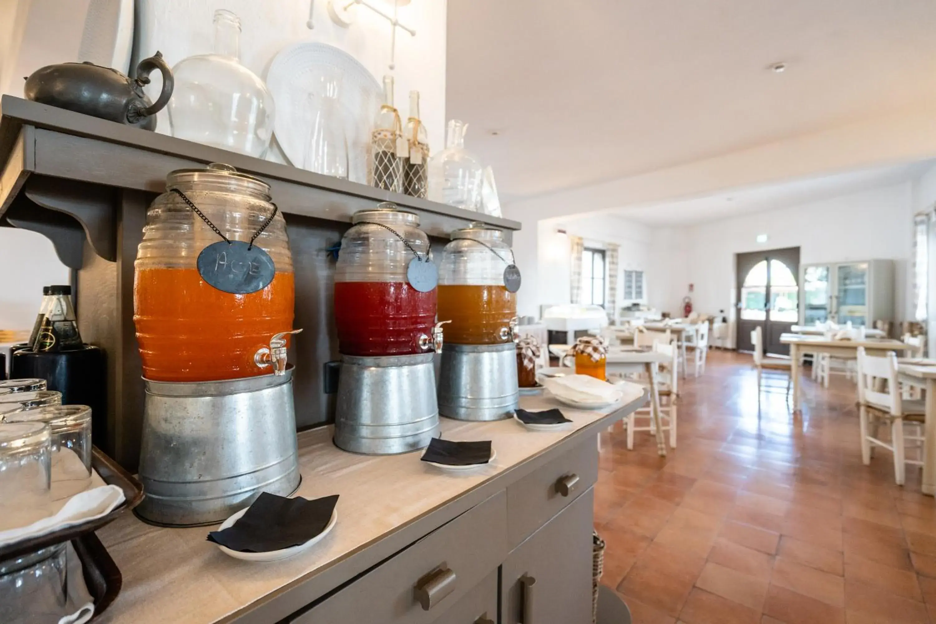 Food and drinks in La Sciara Resort Hotel Food and drinks in La Sciara Resort Hotel