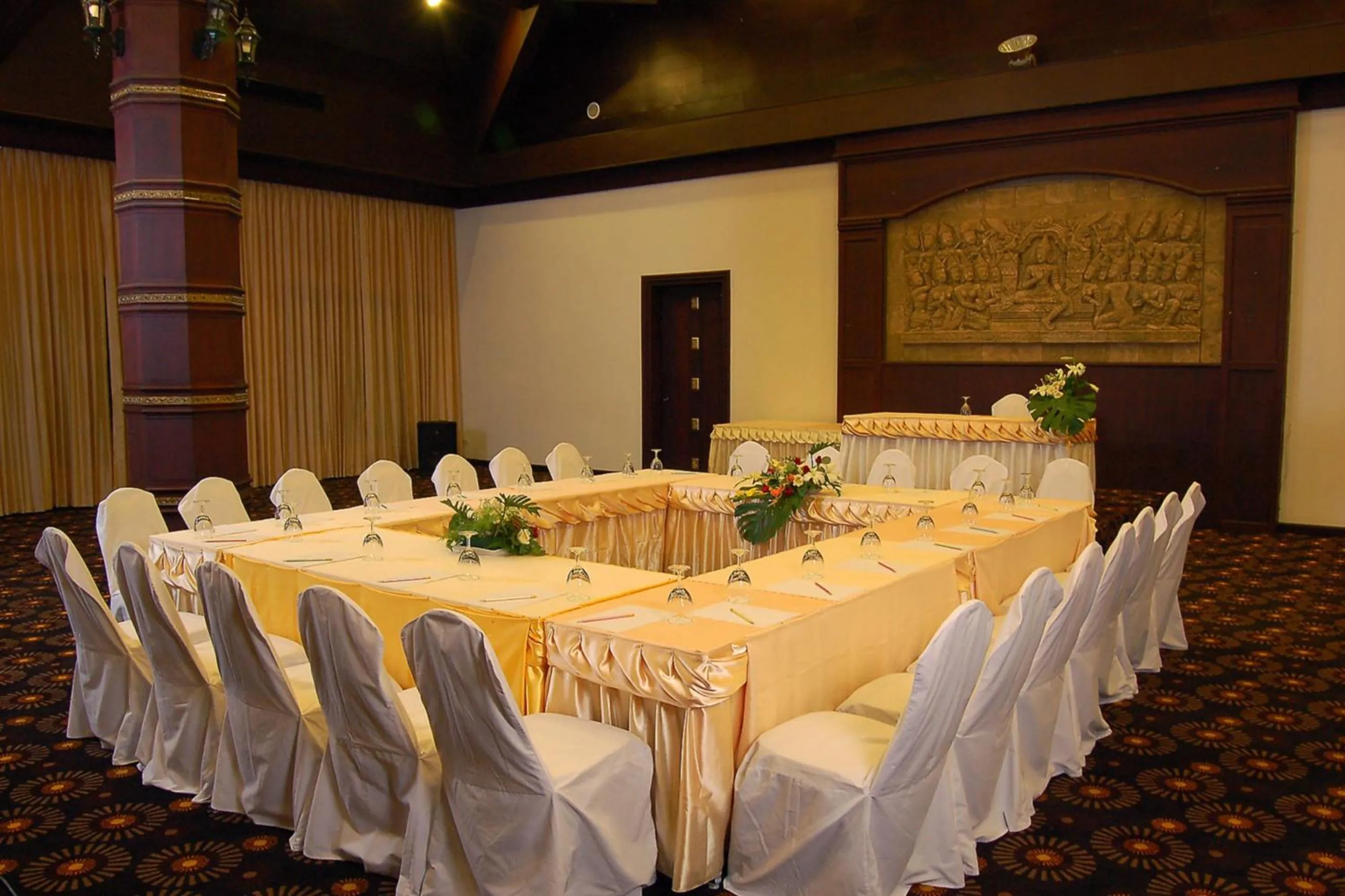Business facilities in Gassan Legacy Golf Club
