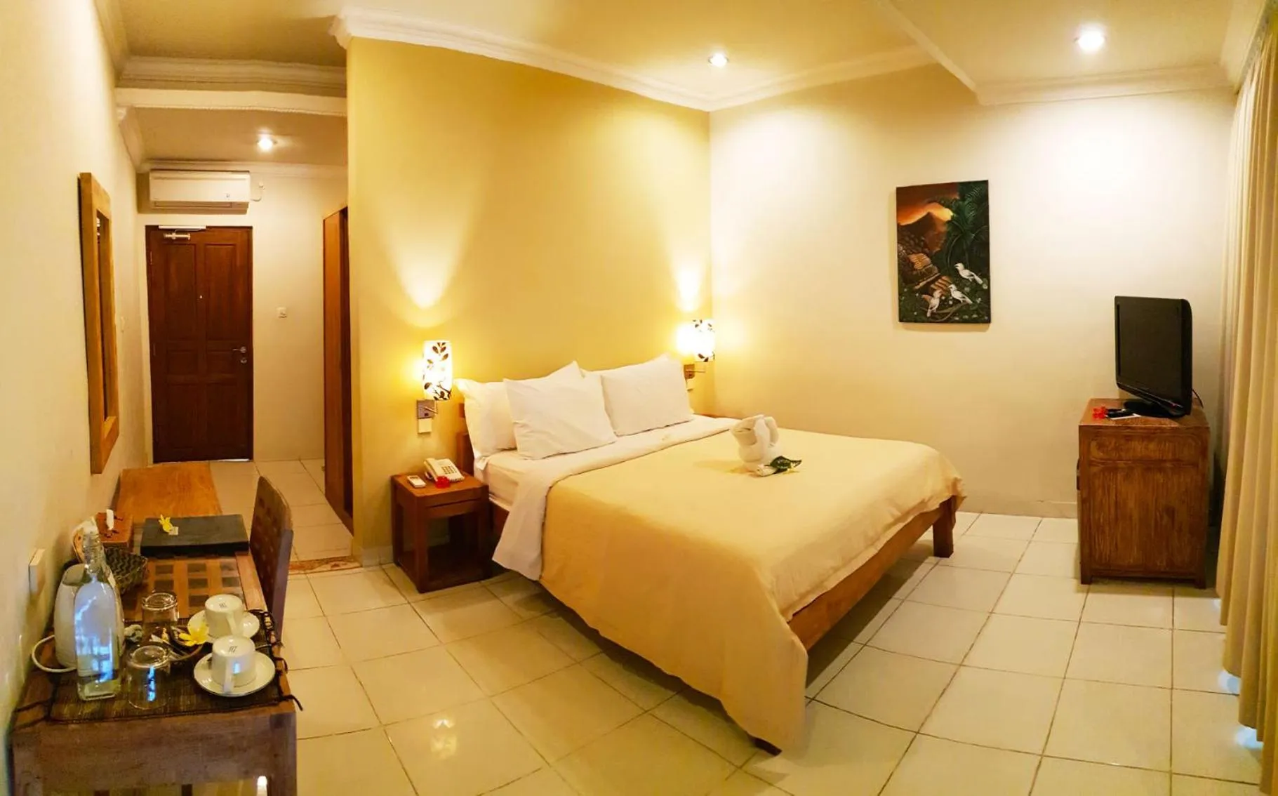 Bedroom, Bed in Hotel Genggong