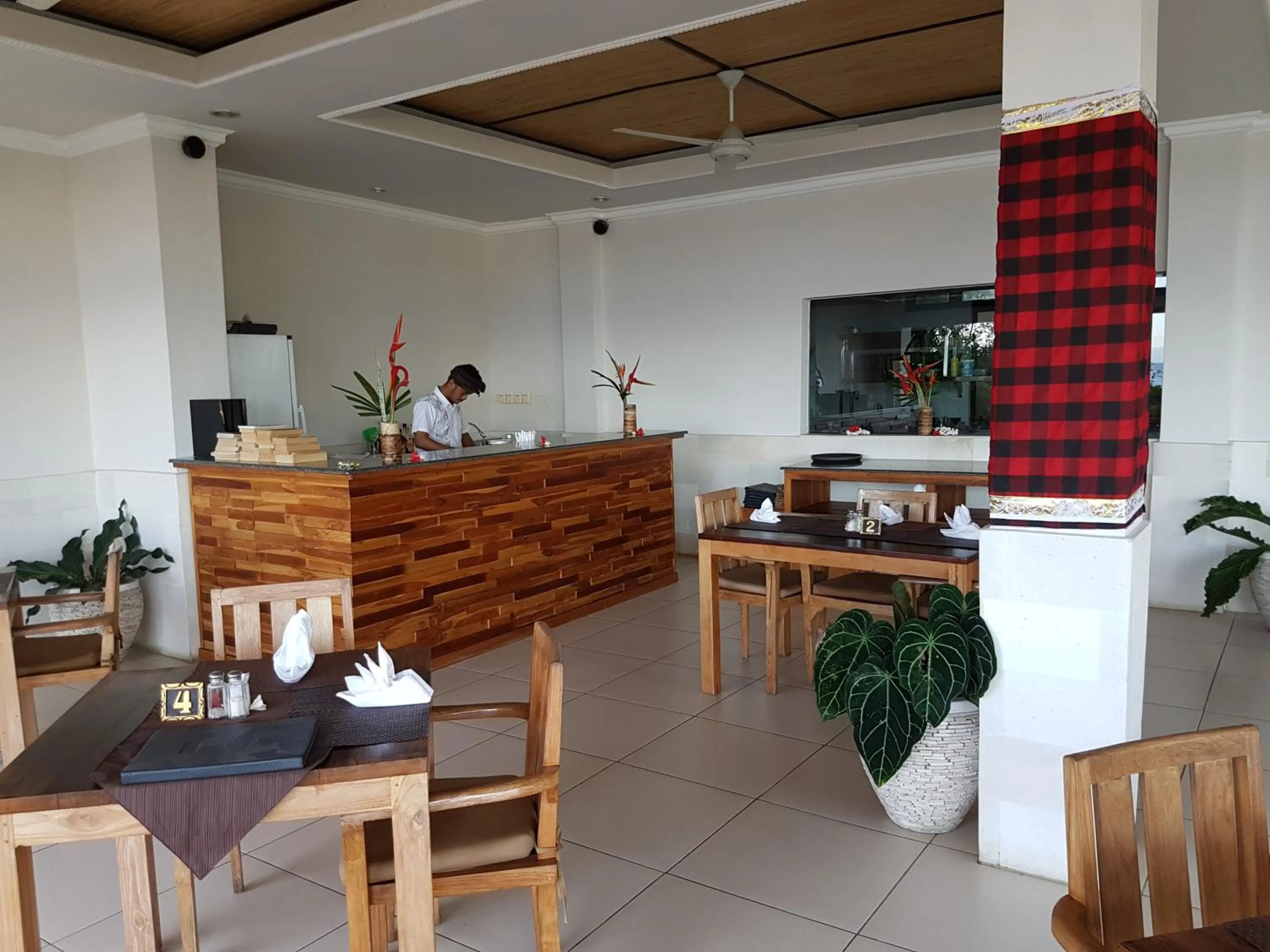 Restaurant/places to eat in Hotel Genggong