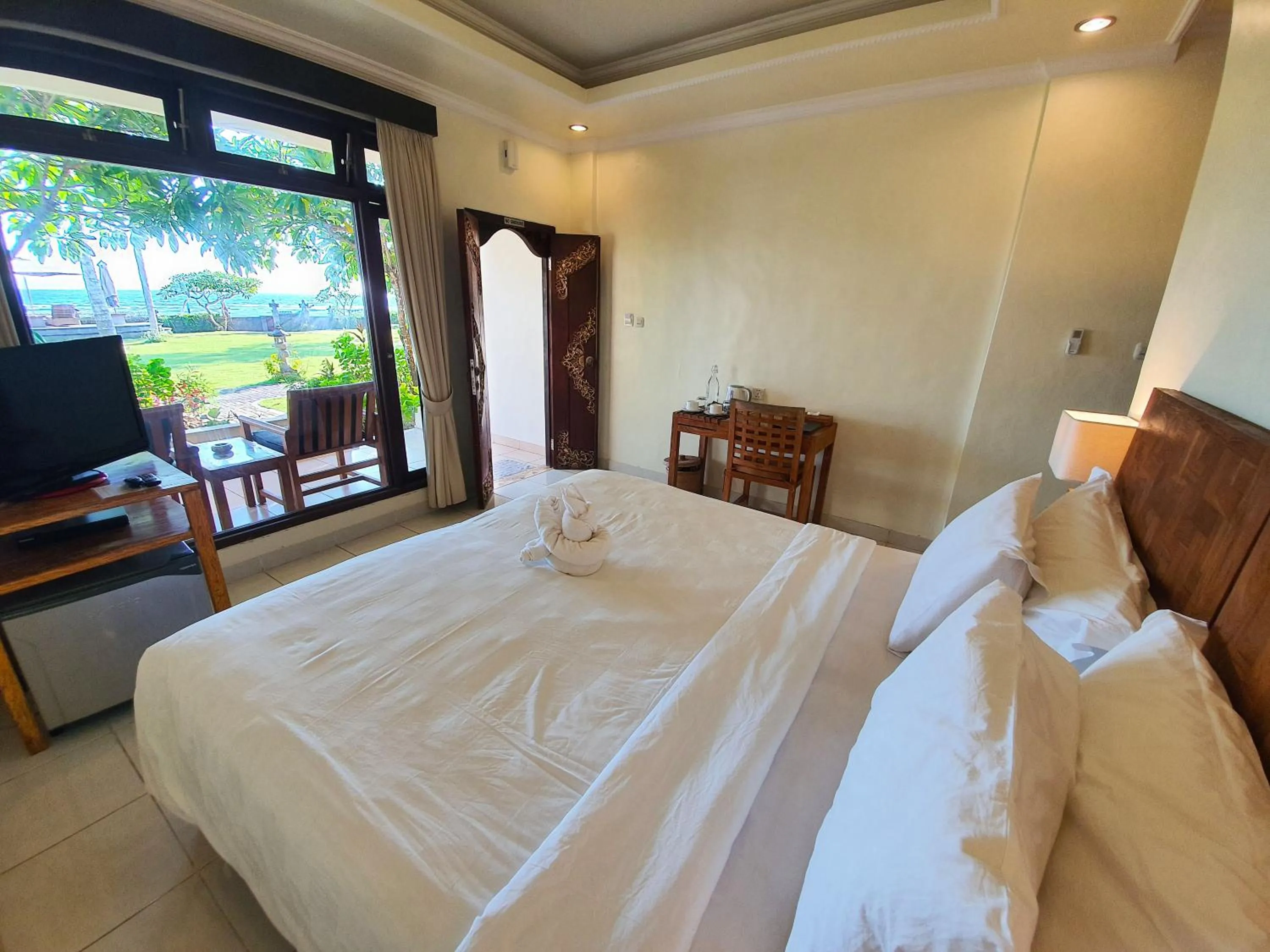 Photo of the whole room, Bed in Hotel Genggong