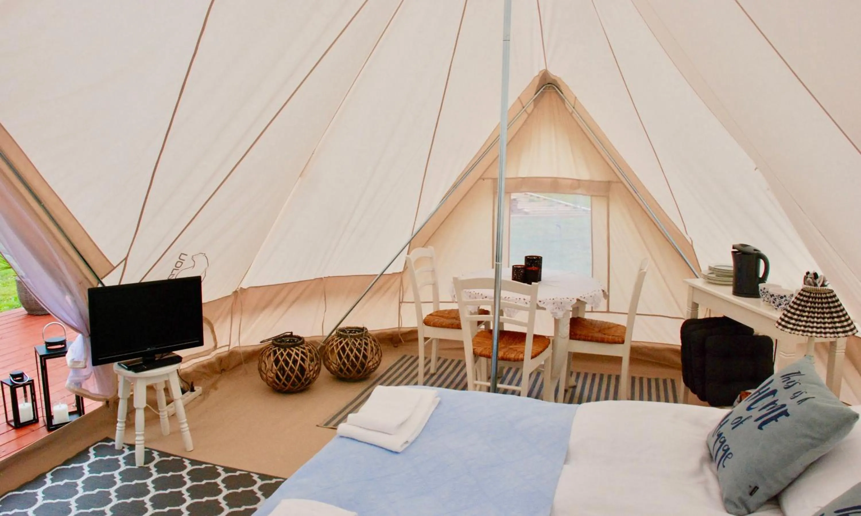 Property building, Bed in Pension Lærkelill