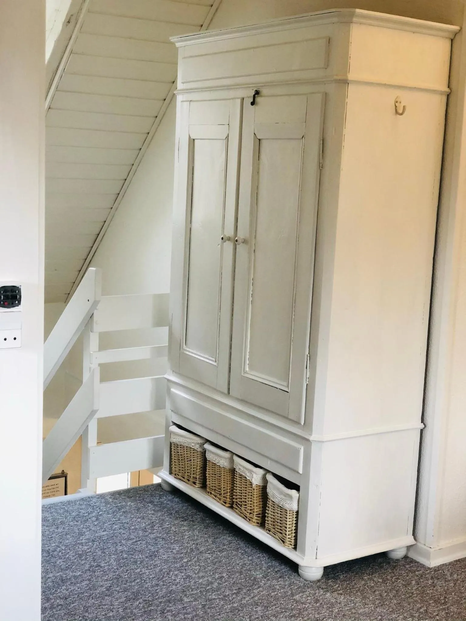 wardrobe in Pension Lærkelill