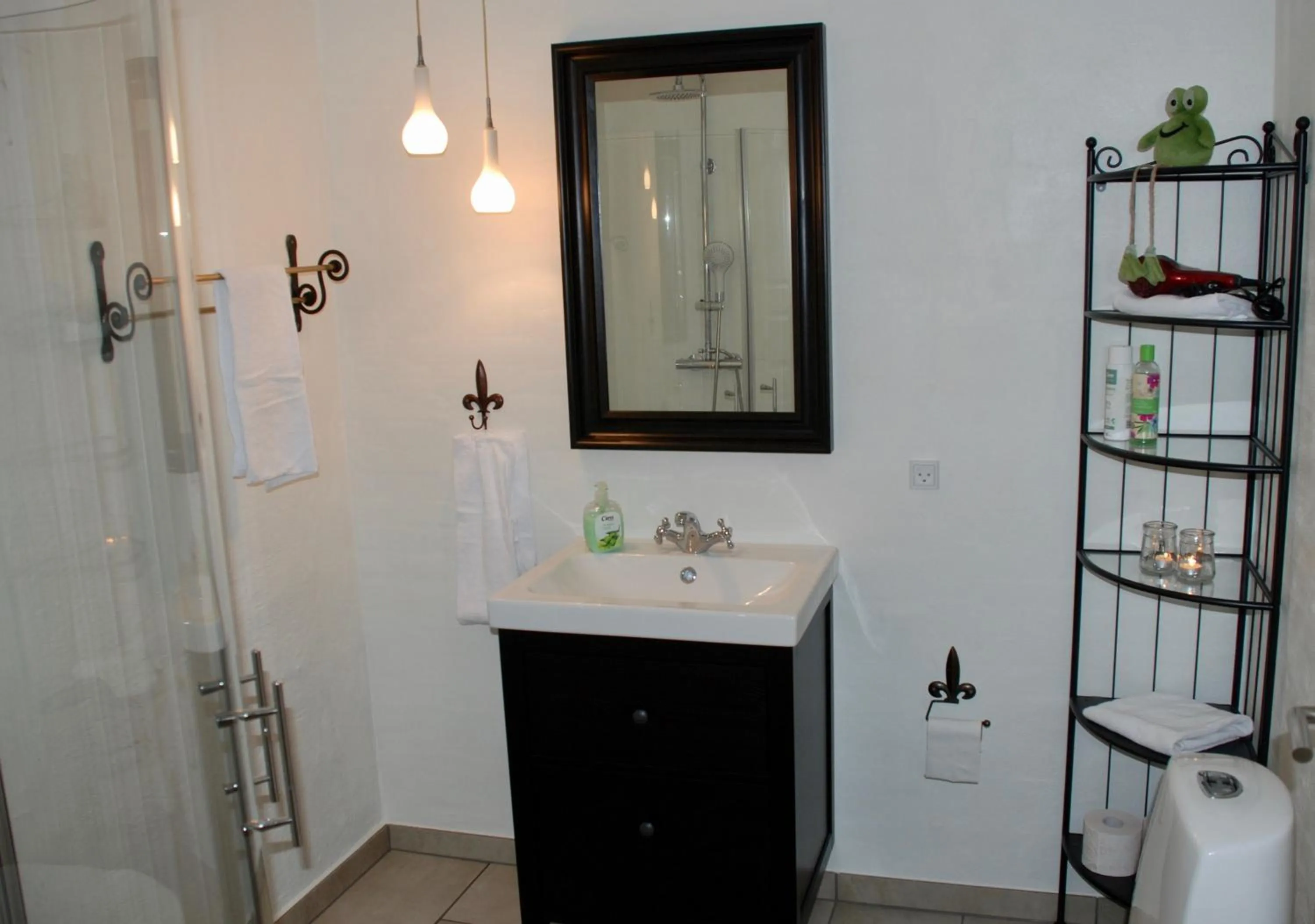 Bathroom in Pension Lærkelill