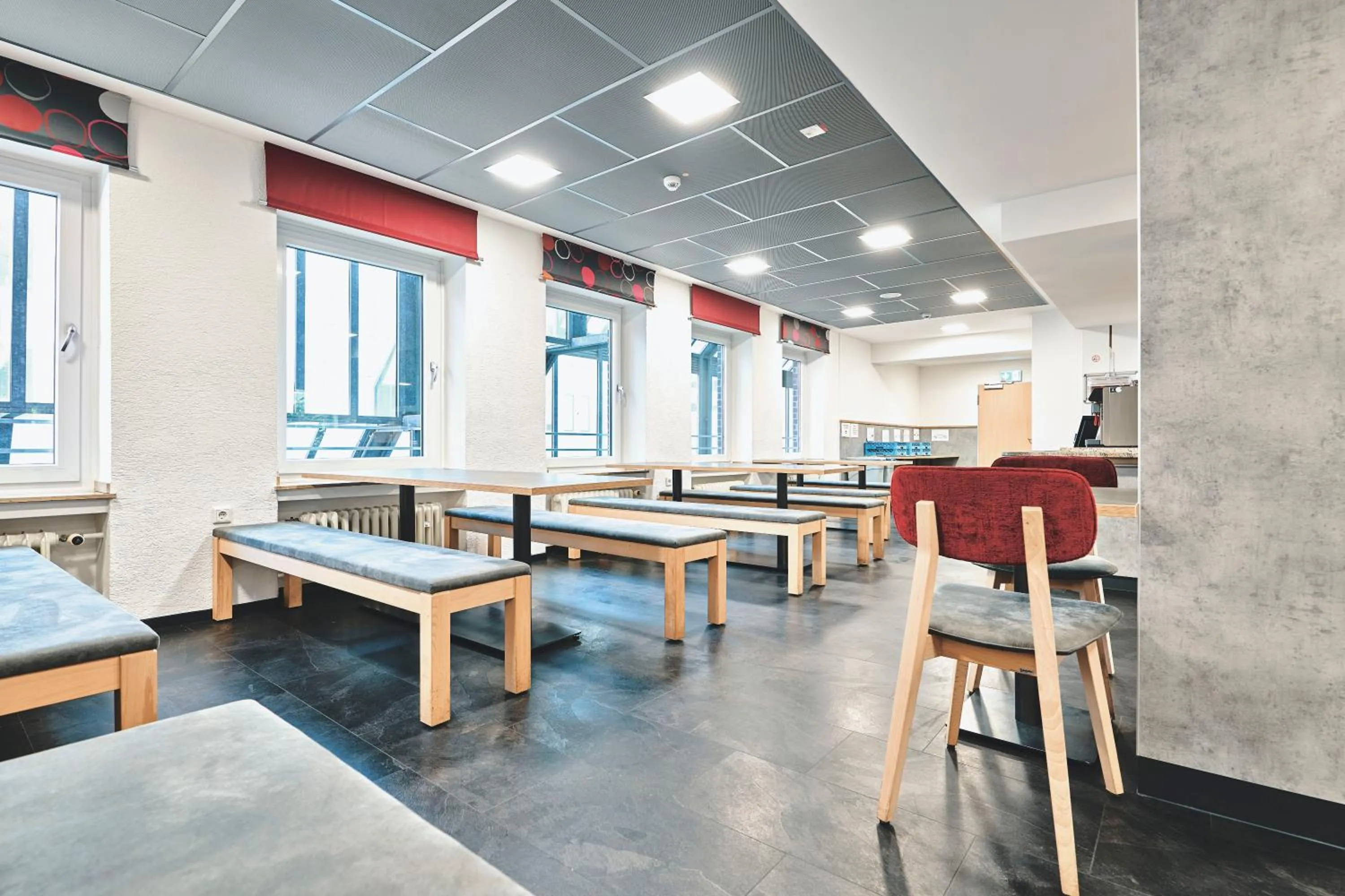 Food and drinks in DJH Jugendgästehaus Adolph Kolping