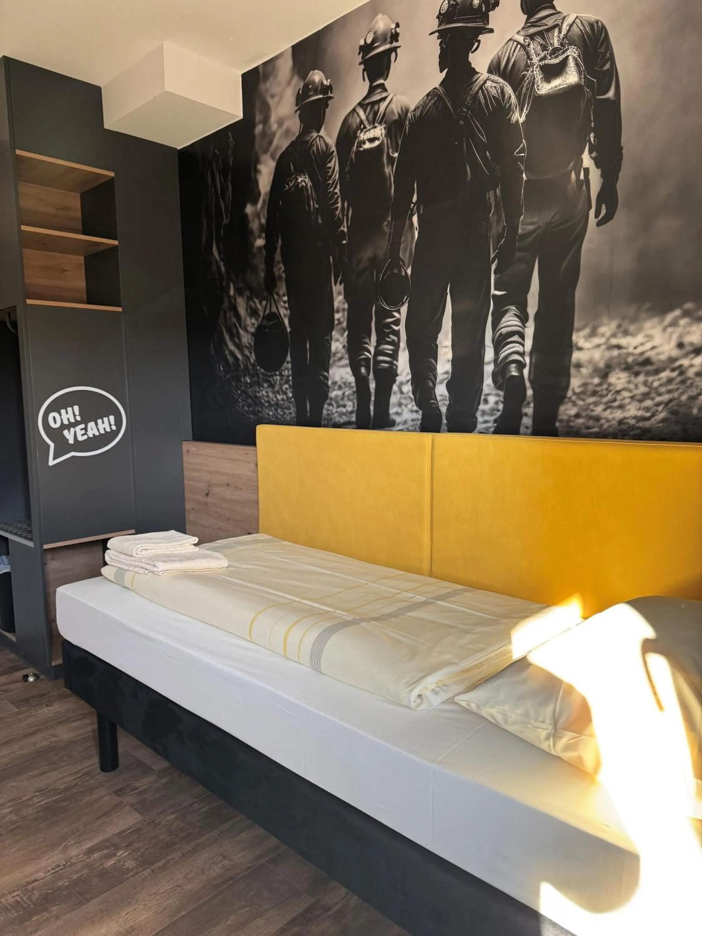 Bedroom, Bed in DJH Jugendgästehaus Adolph Kolping