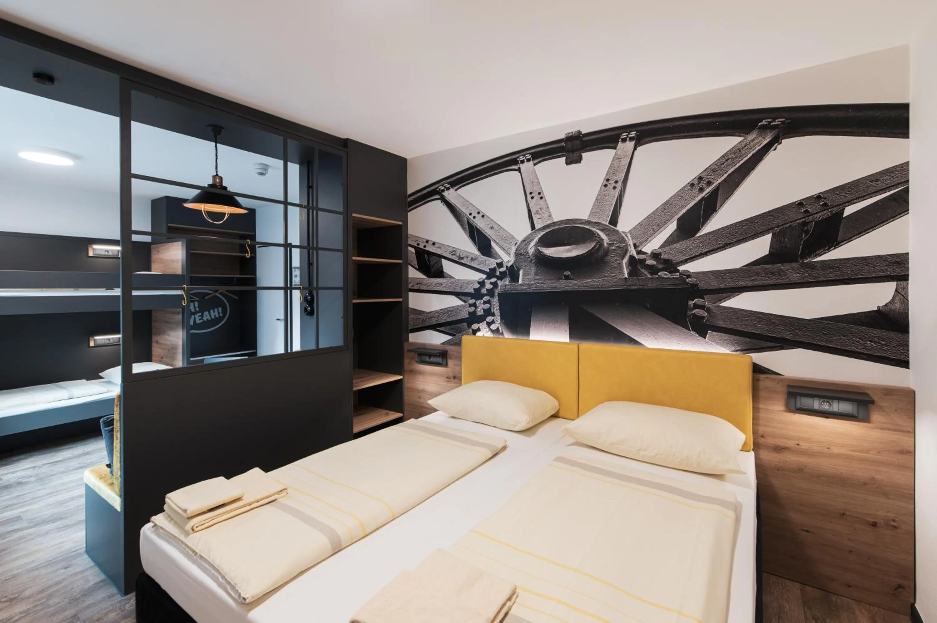 Bed in DJH Jugendgästehaus Adolph Kolping