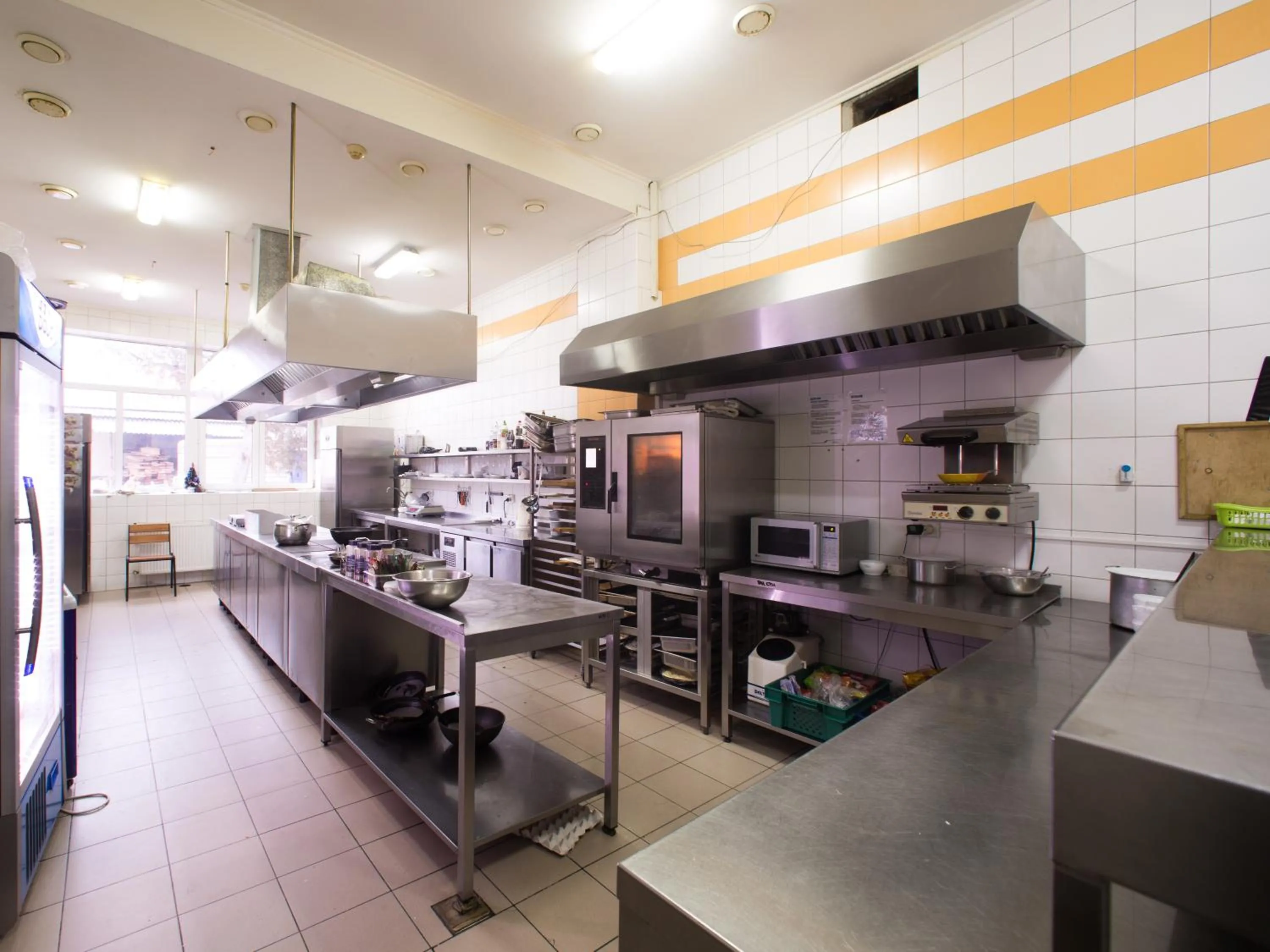 Restaurant/places to eat in Gala Hotel