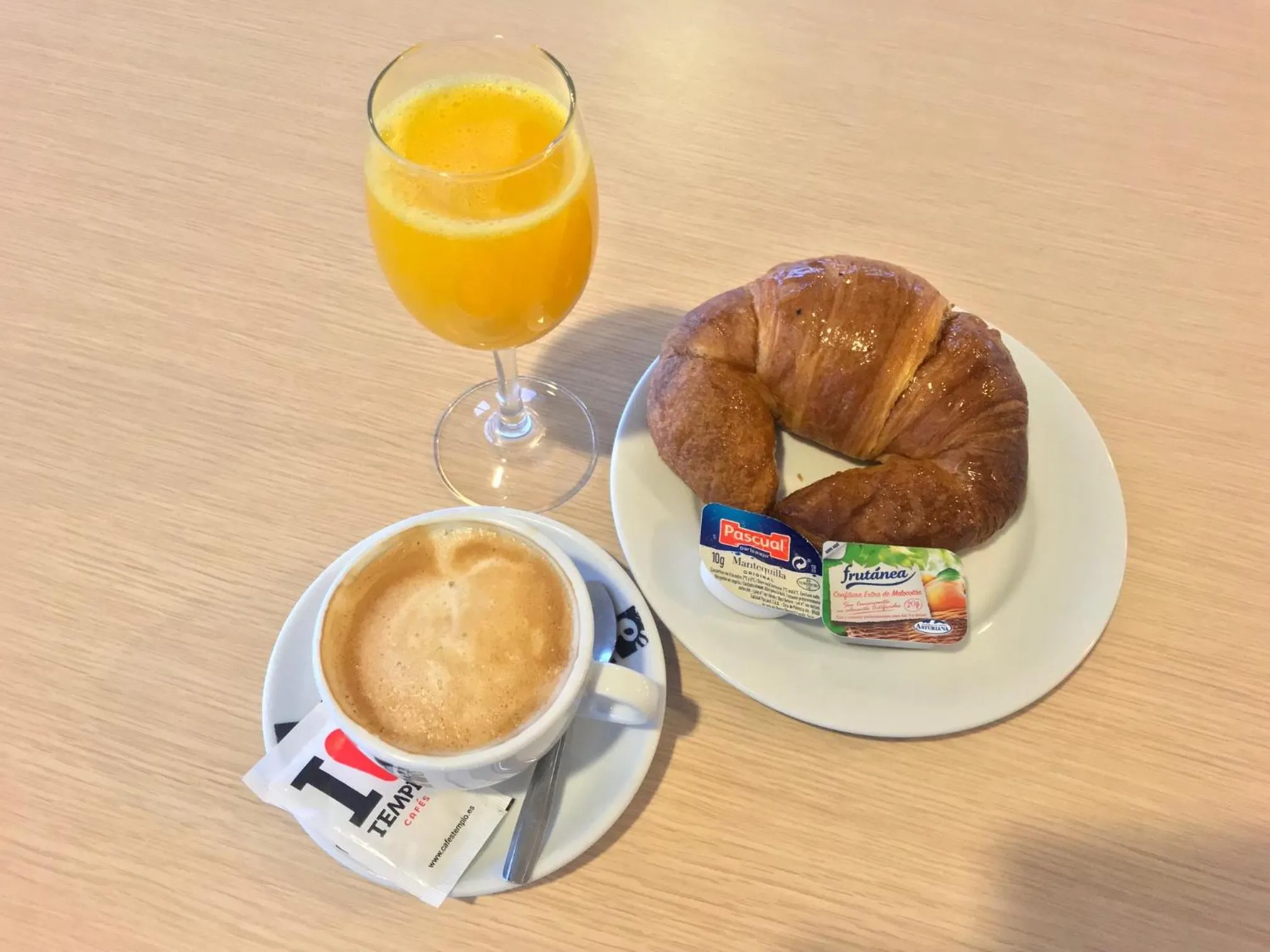 Breakfast in Hotel Hormilla