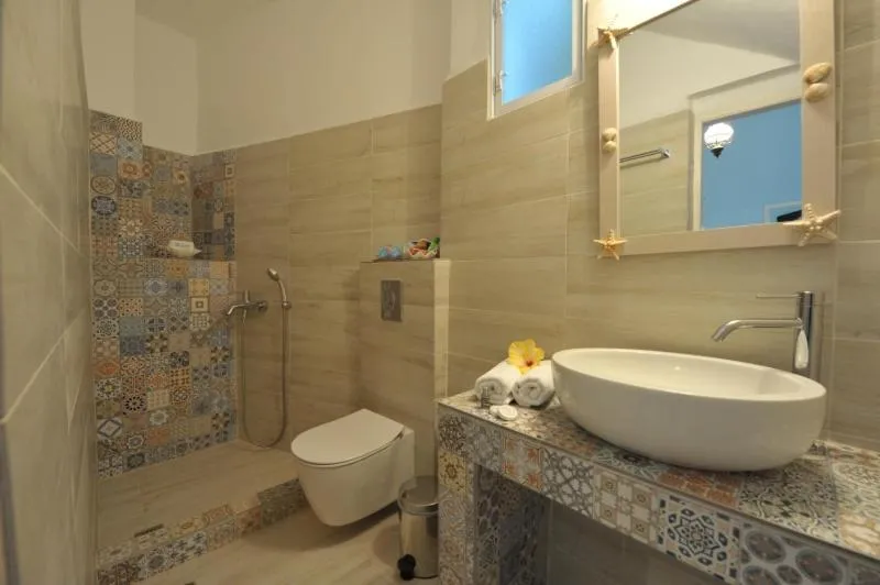 George's beach studios Aliki Paros