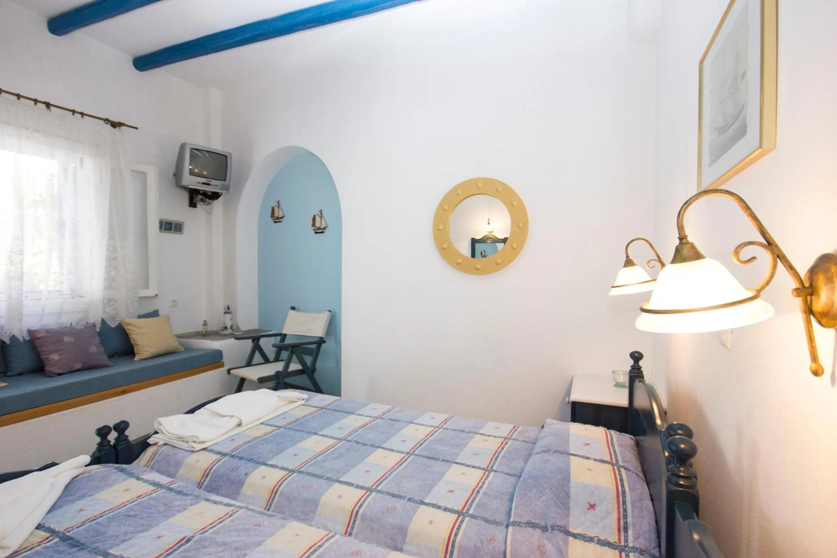Day, Bed in George's beach studios Aliki Paros