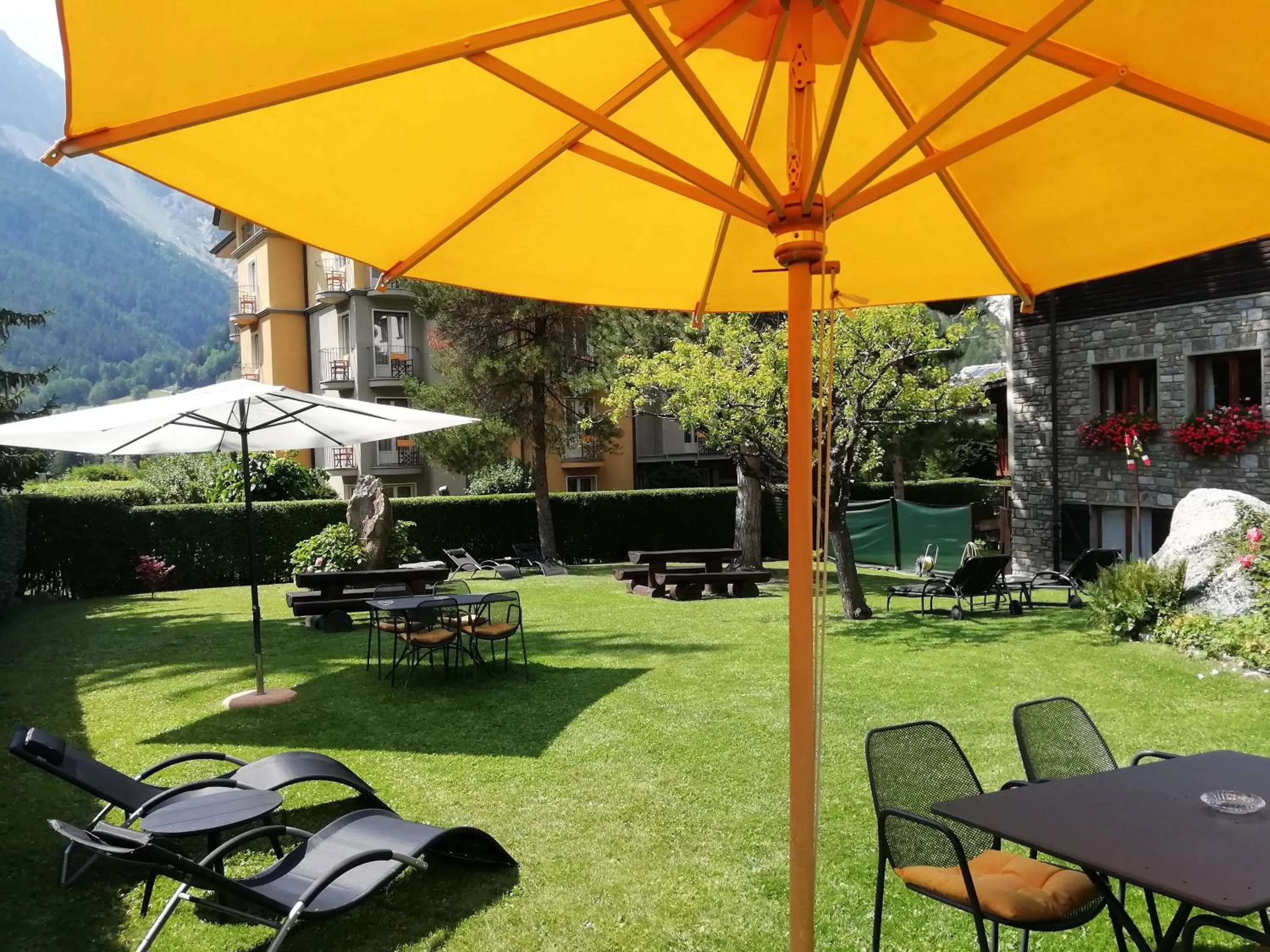 Garden in Hotel Crampon