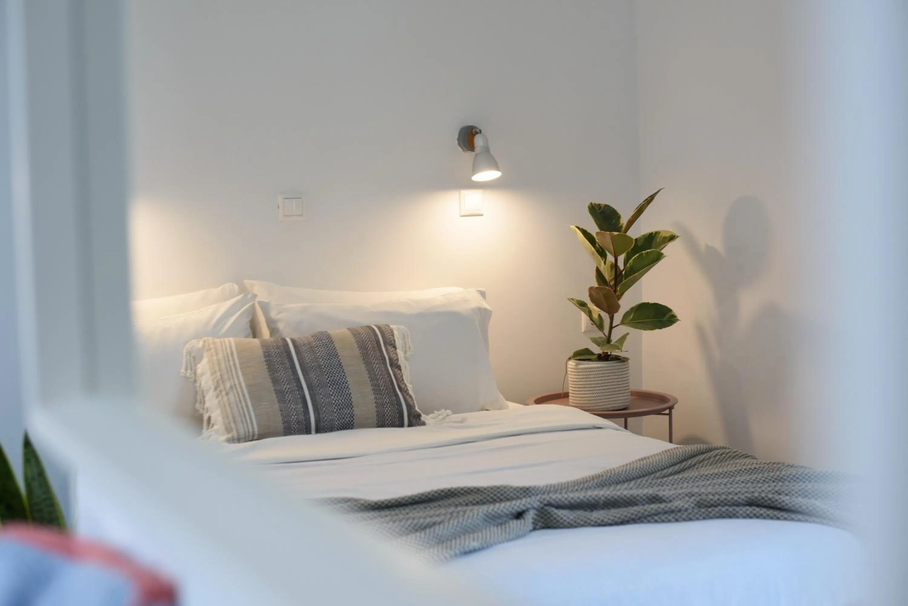 Bed in Aquarius Beach Hotel