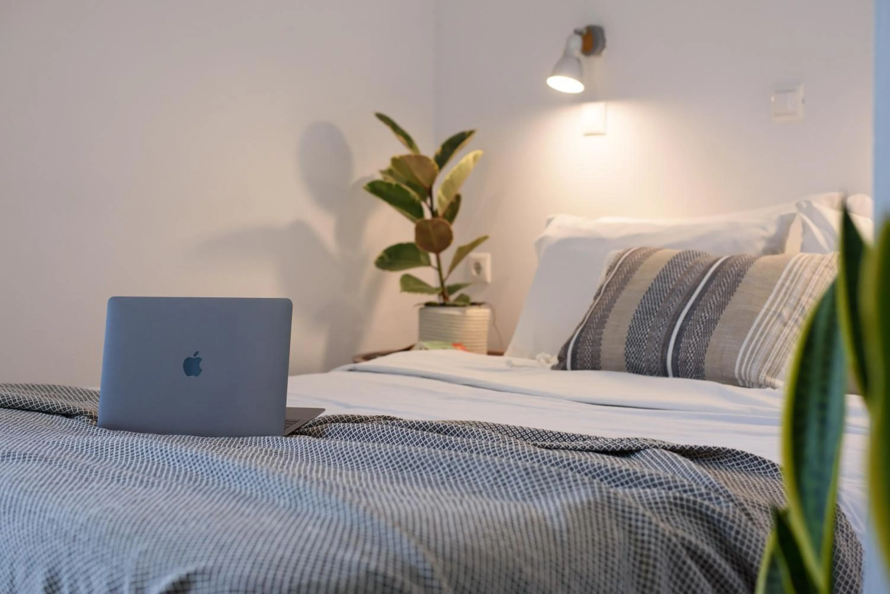 Bed in Aquarius Beach Hotel
