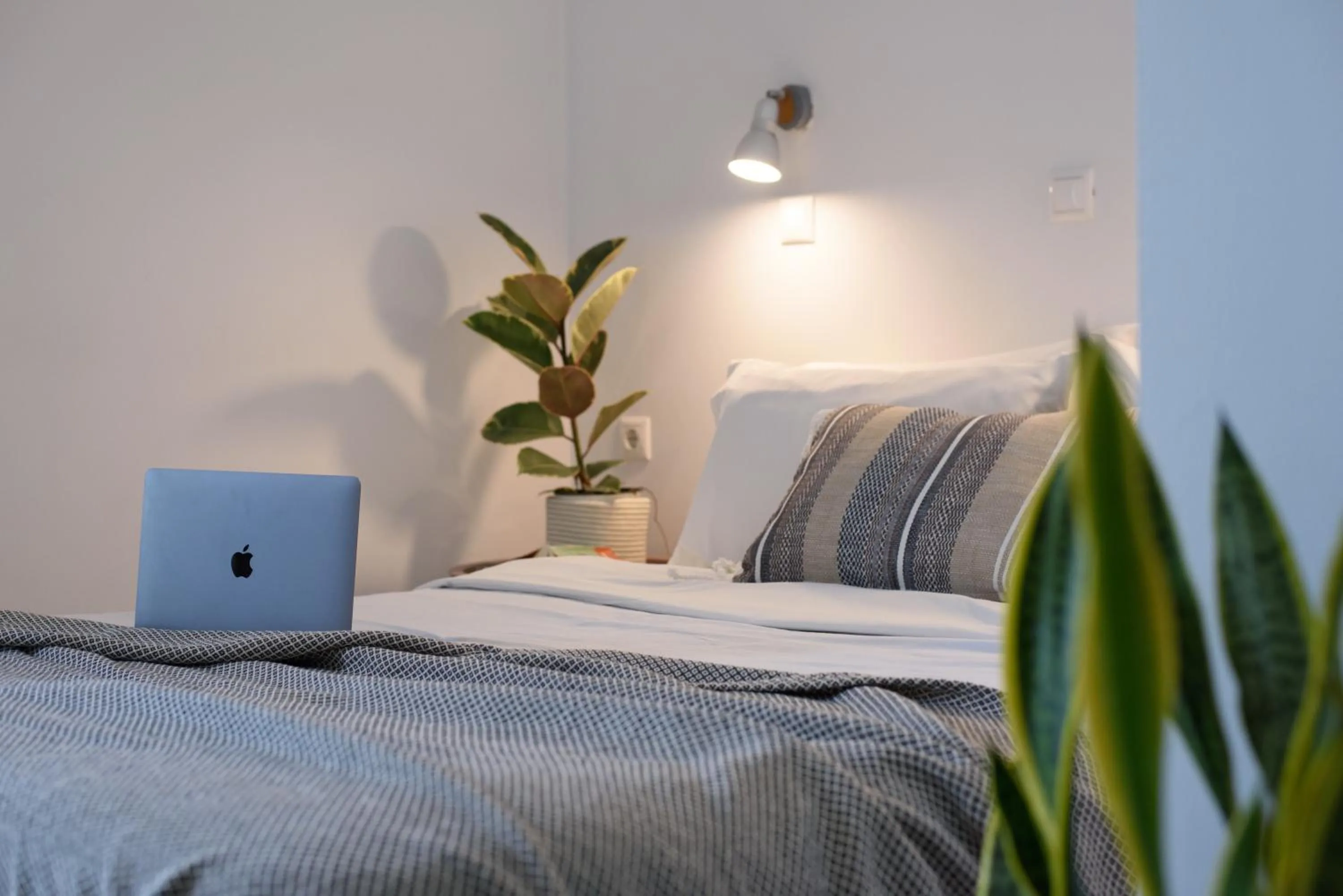 Bed in Aquarius Beach Hotel