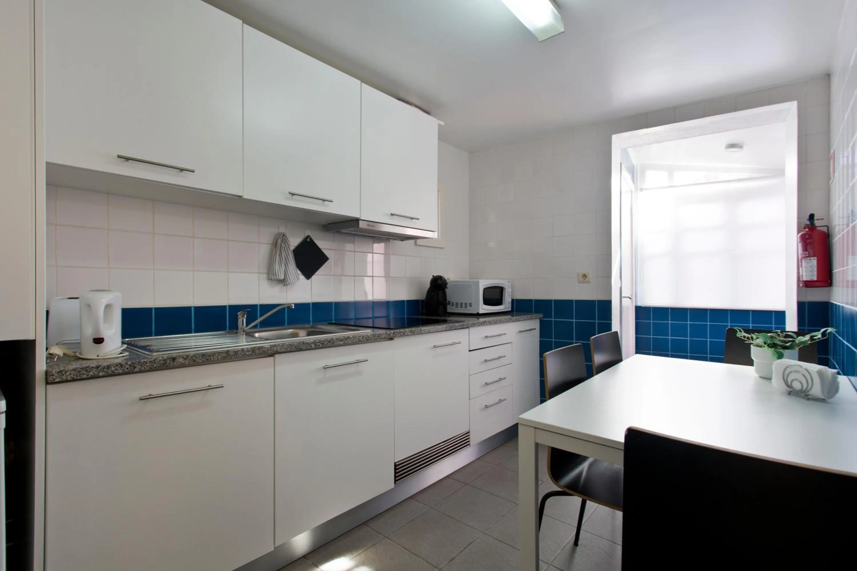 Kitchen or kitchenette in Home @ Porto Clérigos Apartment