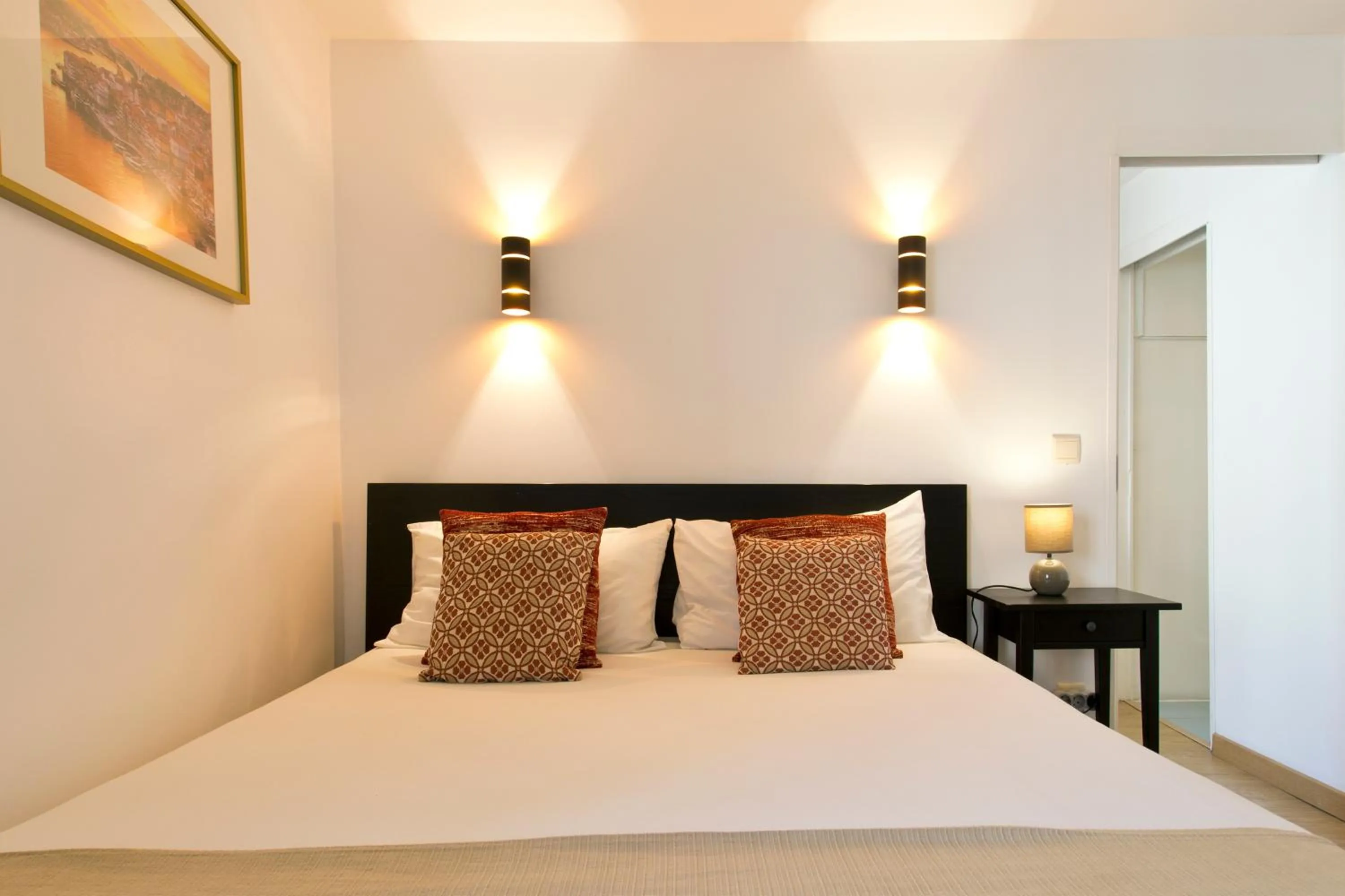 Bedroom, Bed in Home @ Porto Clérigos Apartment