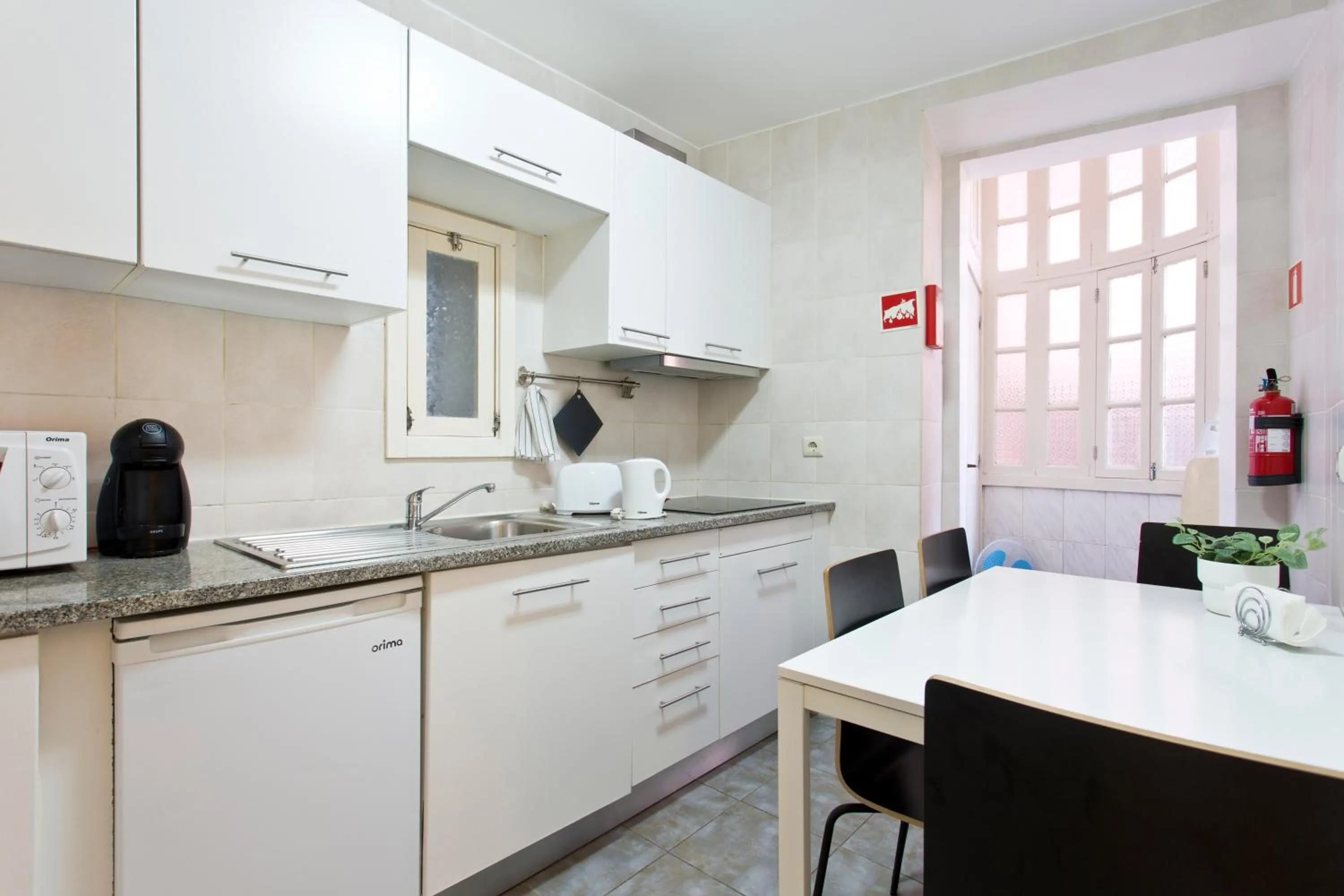 kitchen in Home @ Porto Clérigos Apartment