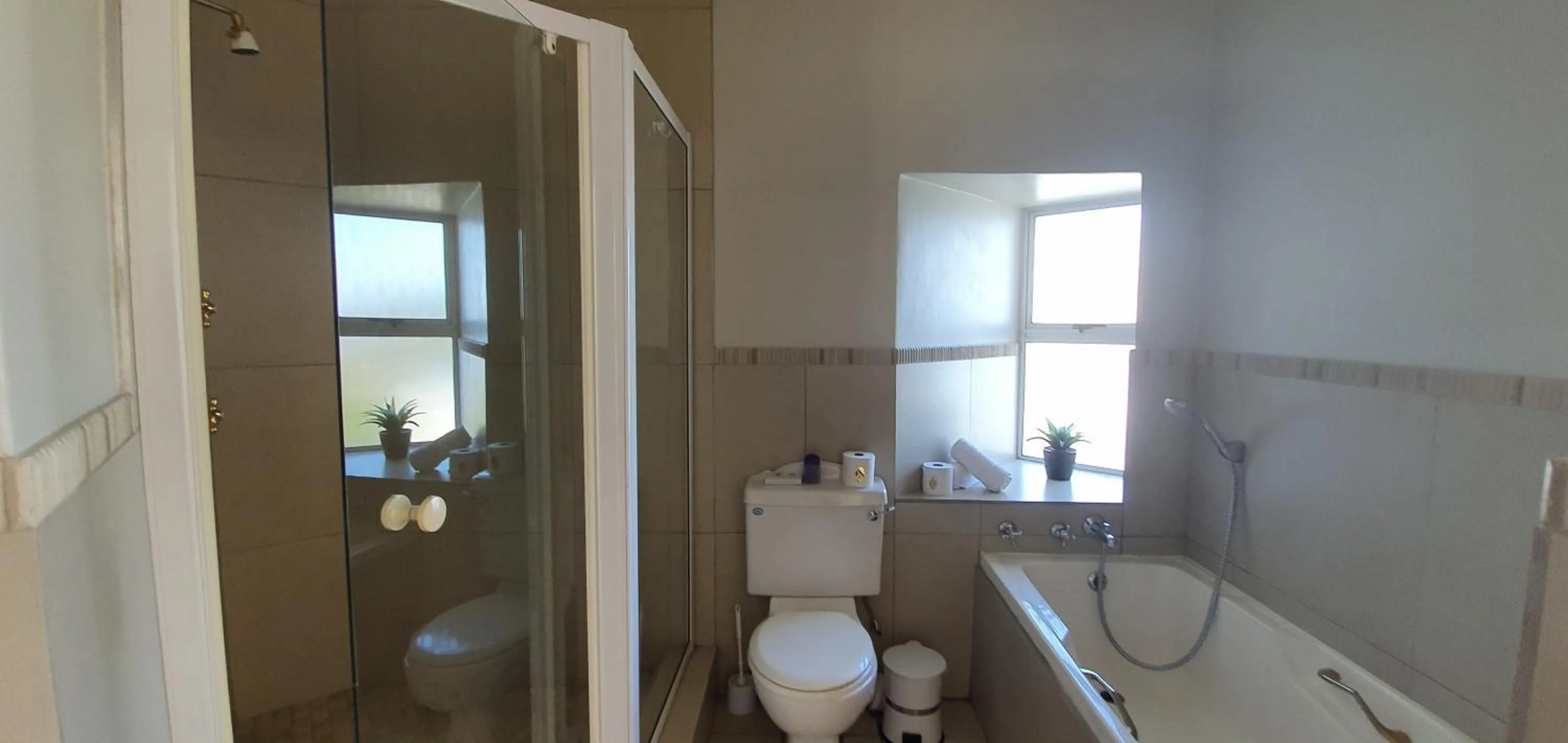 Bathroom in Brenton On The Rocks