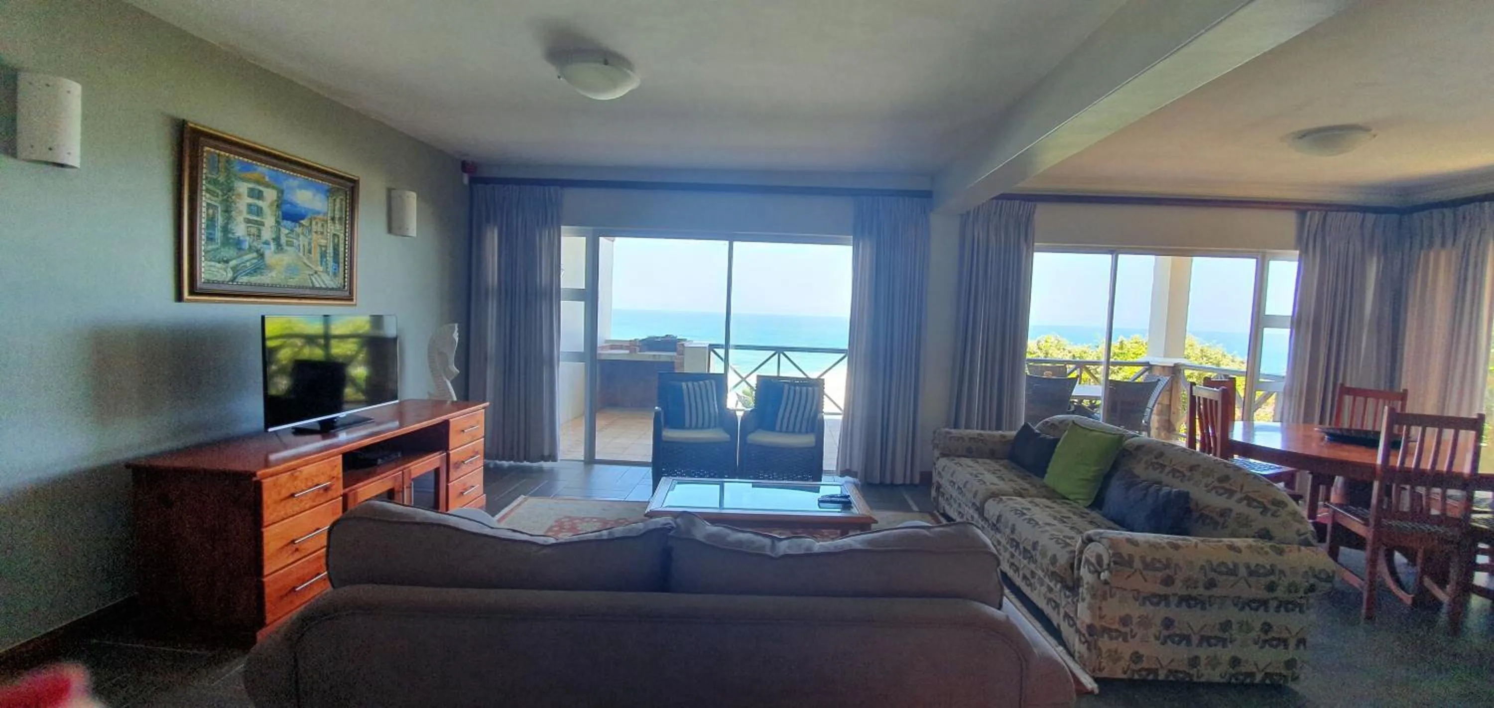 Living room in Brenton On The Rocks