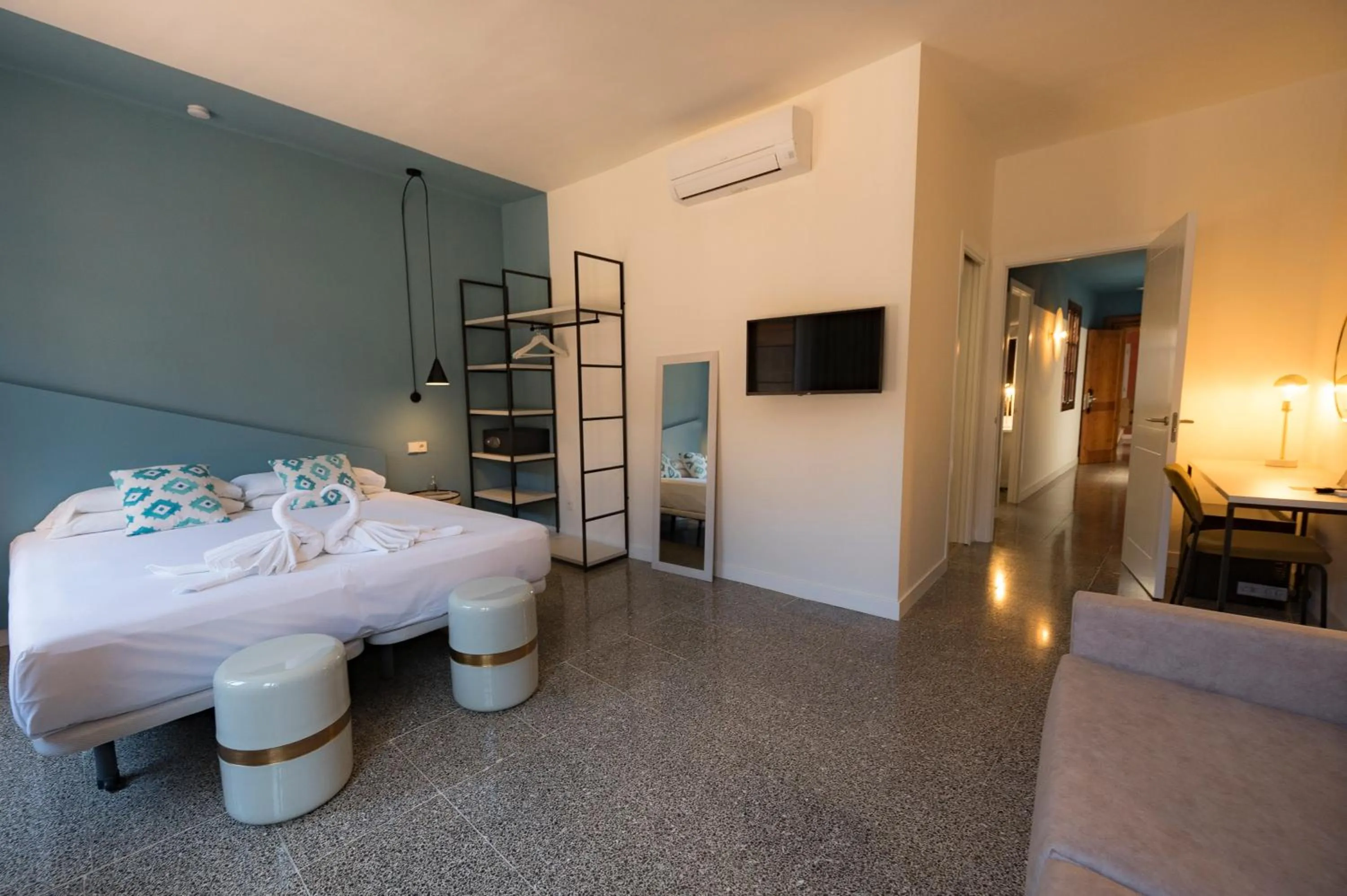 Bedroom, Bed in Apuntadores 8