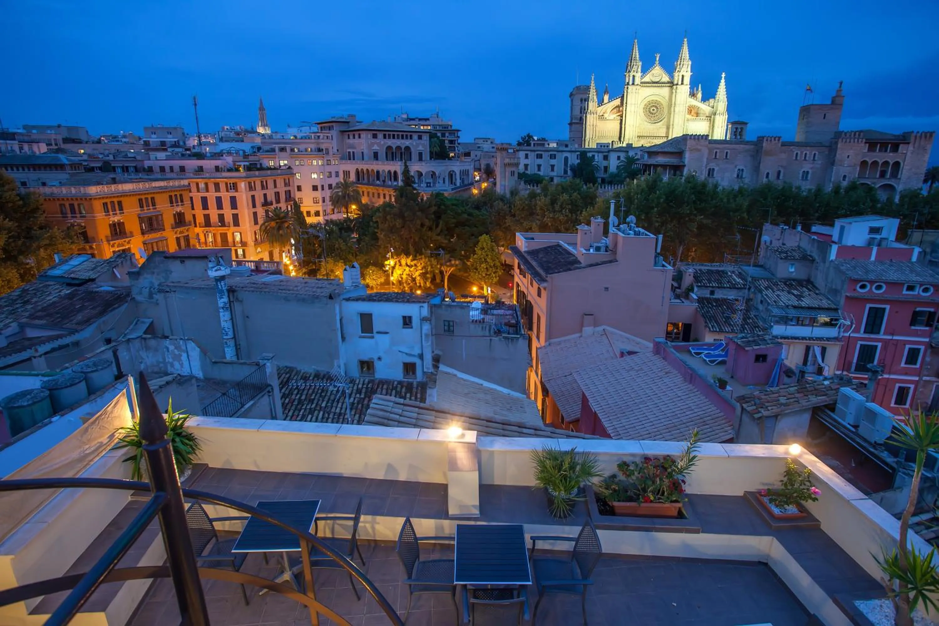 Balcony/Terrace in Apuntadores 8