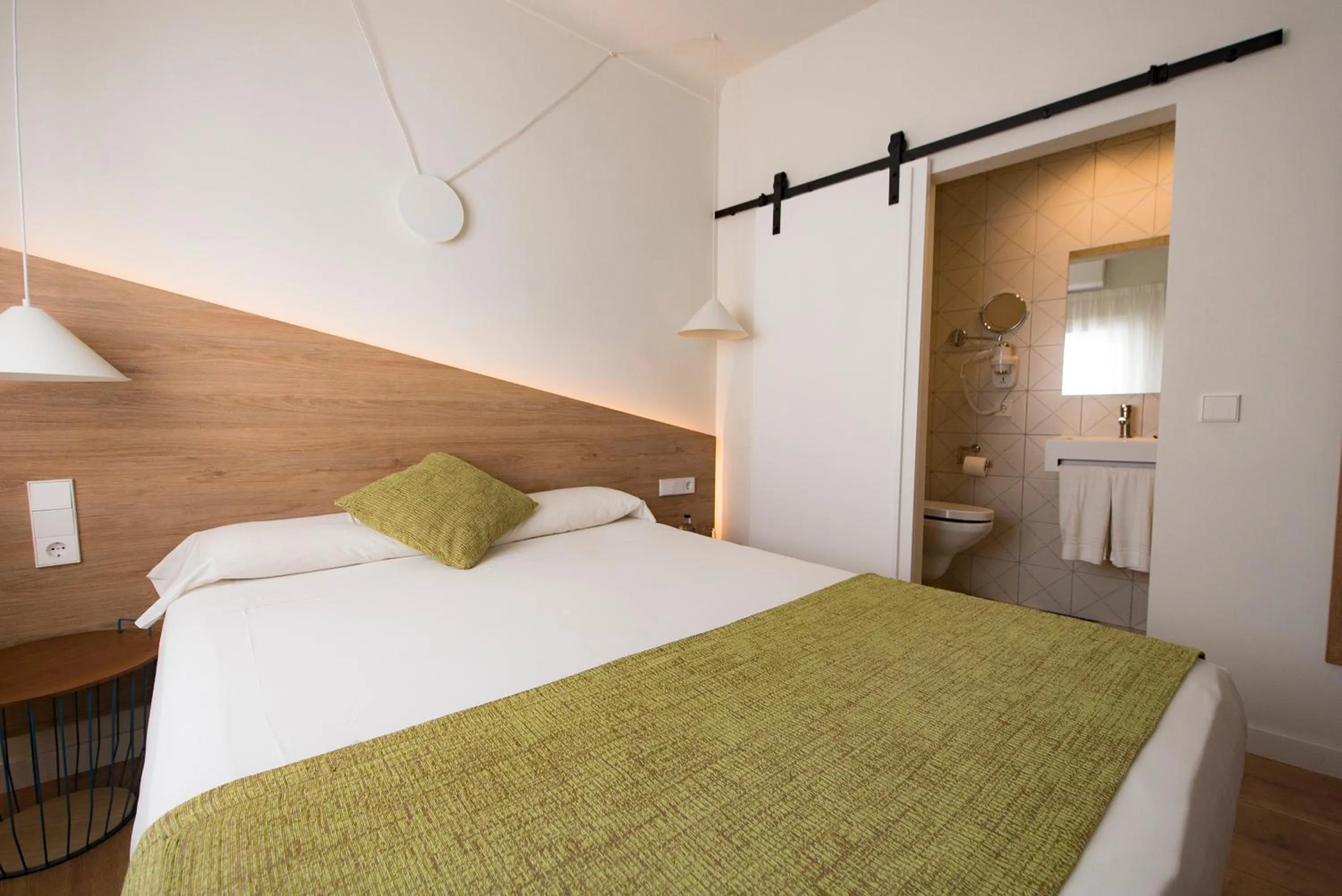 Bed in Apuntadores 8