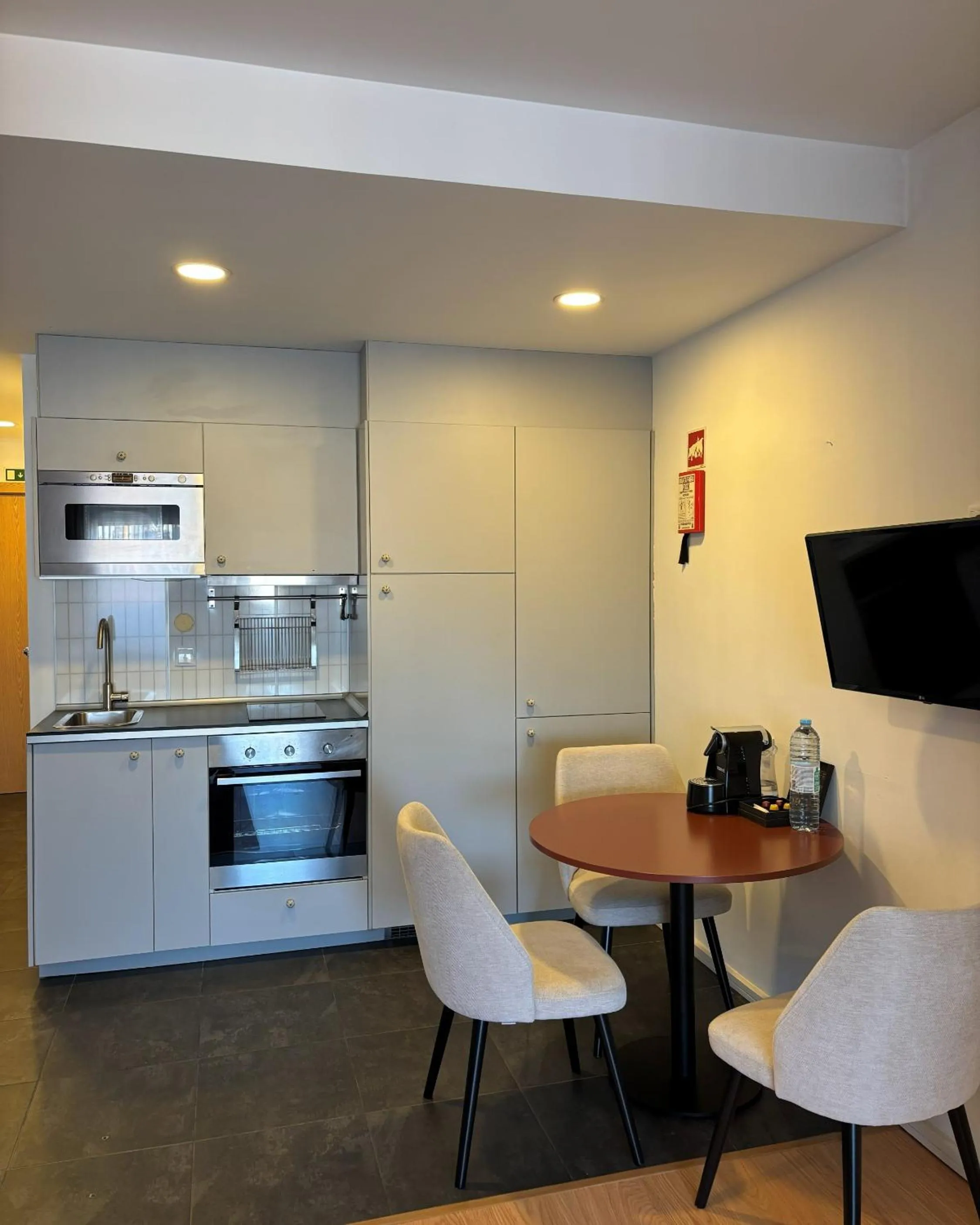 Coffee/tea facilities in Be Oporto Apartments Clérigos