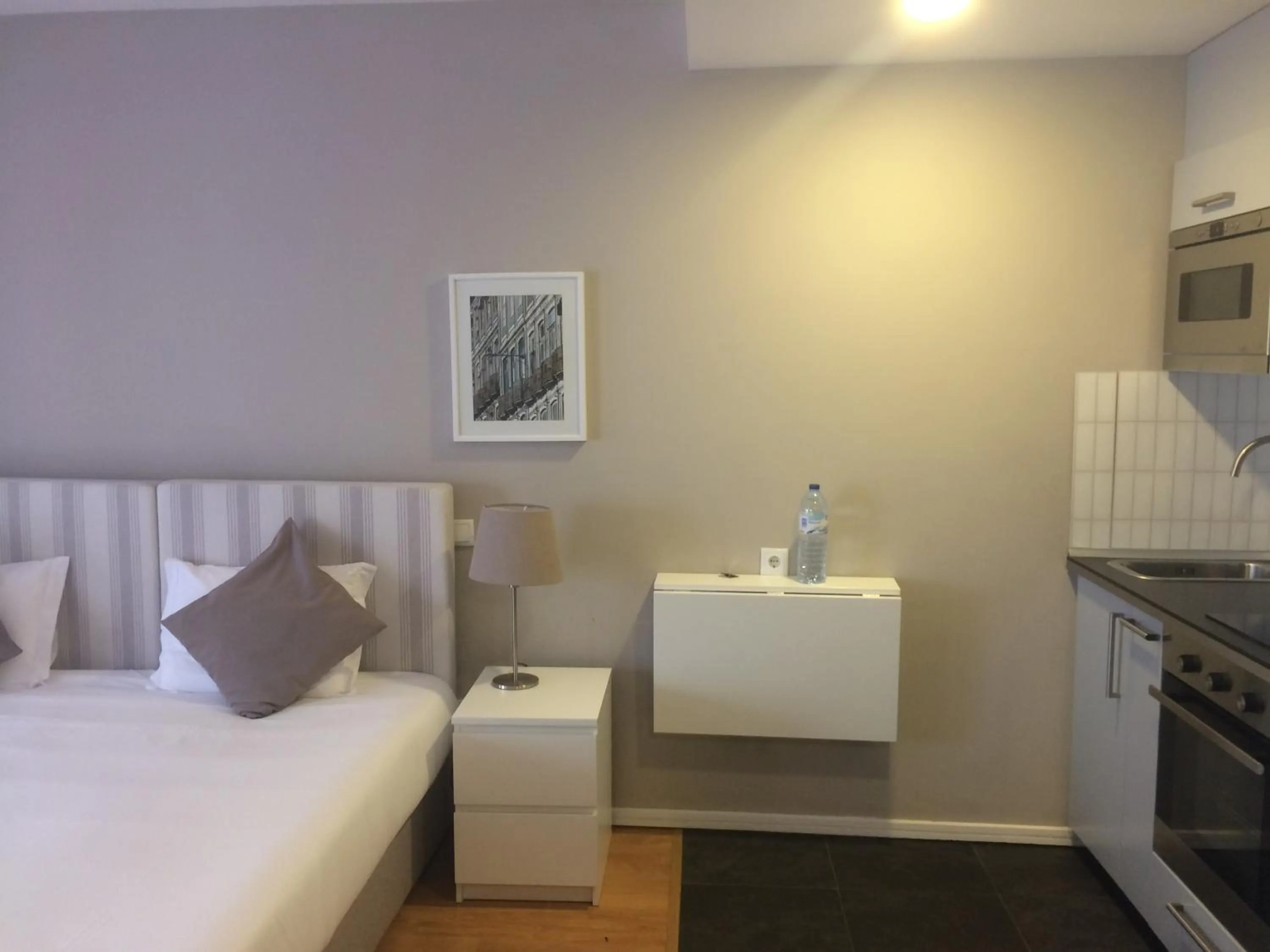 Photo of the whole room, Bed in Be Oporto Apartments Clérigos