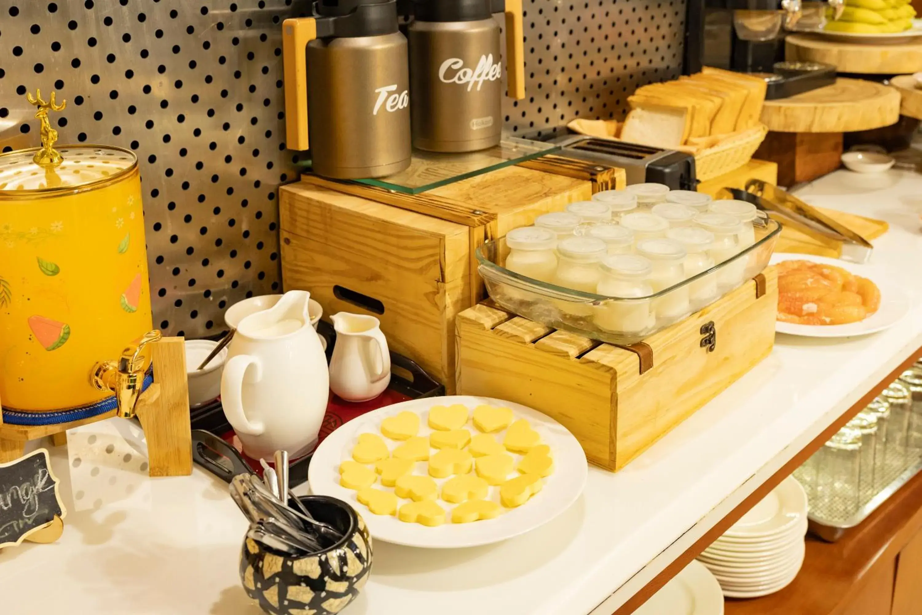 Buffet breakfast in White Lotus Hotel Saigon Buffet breakfast in White Lotus Hotel Saigon