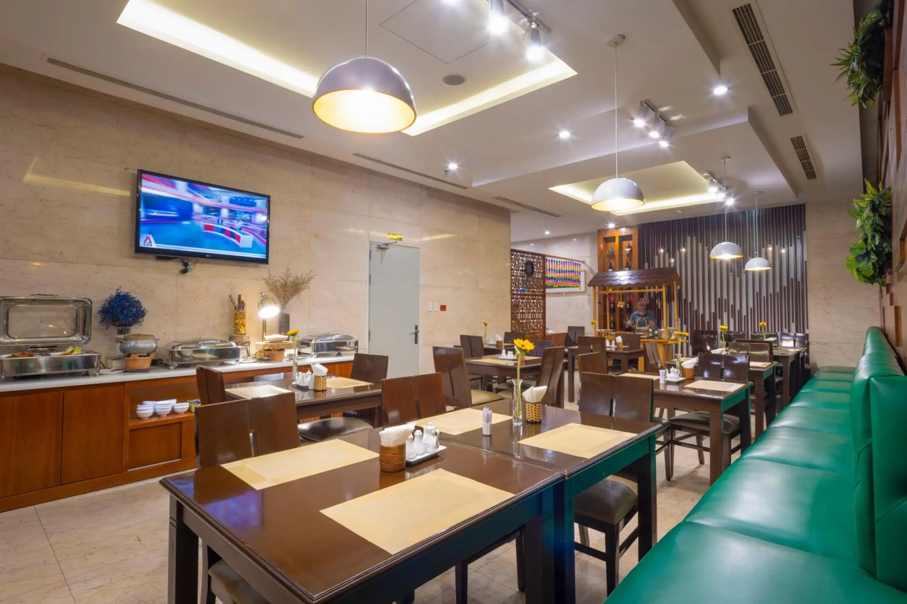 Restaurant/places to eat in White Lotus Hotel Saigon Restaurant/places to eat in White Lotus Hotel Saigon