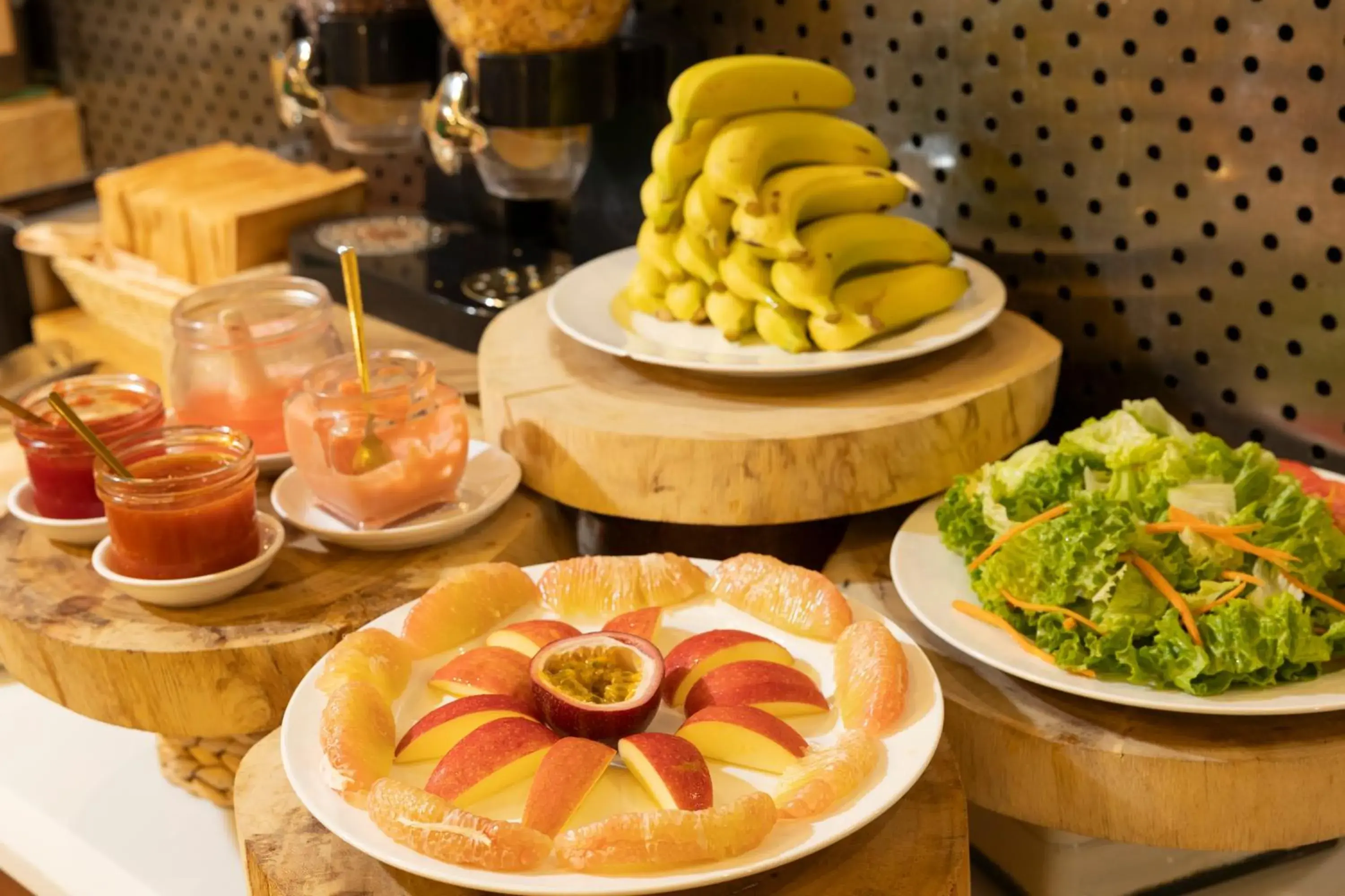 Buffet breakfast in White Lotus Hotel Saigon Buffet breakfast in White Lotus Hotel Saigon